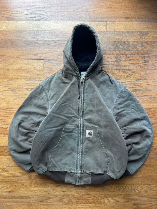 色あせたチェスナットブラウンのカーハート アクティブジャケット - MLサイズにフィット