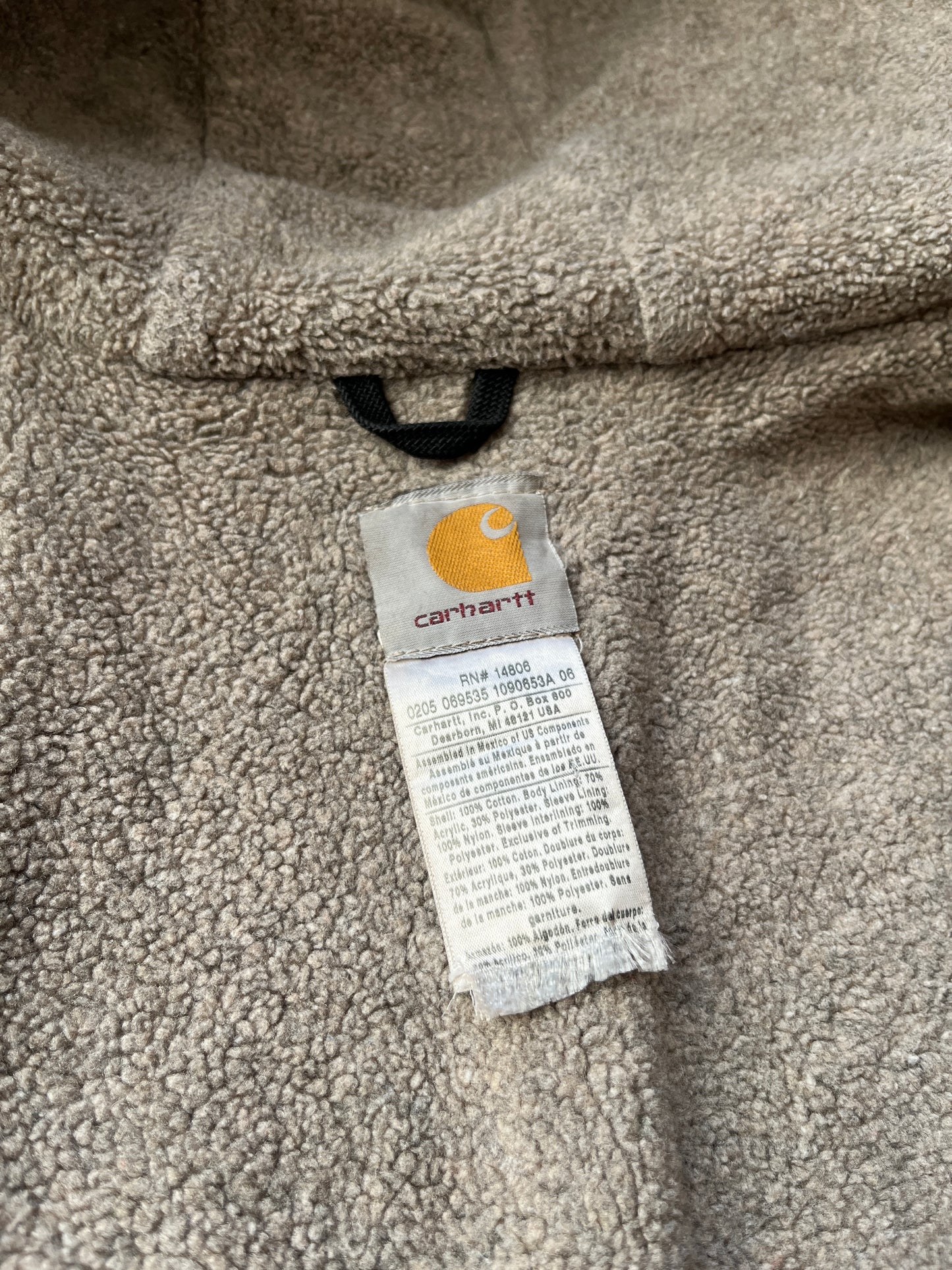 色あせたクレイレッド カーハート シェルパ 裏地付きジャケット - 2XL