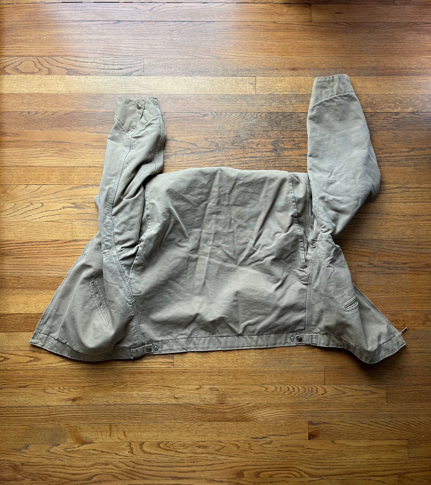 色あせたサドルブラウンのカーハート デトロイト ジャケット - ボックス型 L-XL