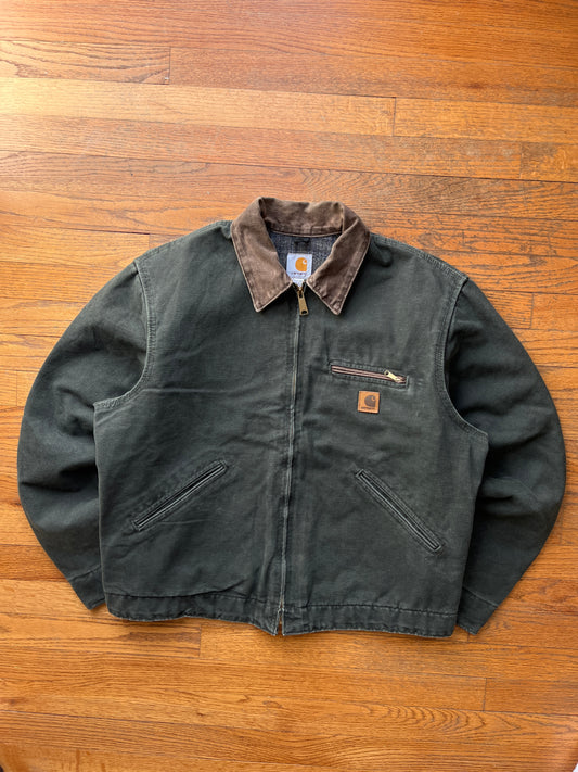 色あせたオリーブグリーンのカーハート デトロイト ジャケット - ボクシー ミディアム