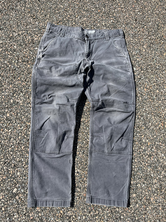 色あせたセメントグレーのカーハート ダブルニーパンツ - 36 x 29