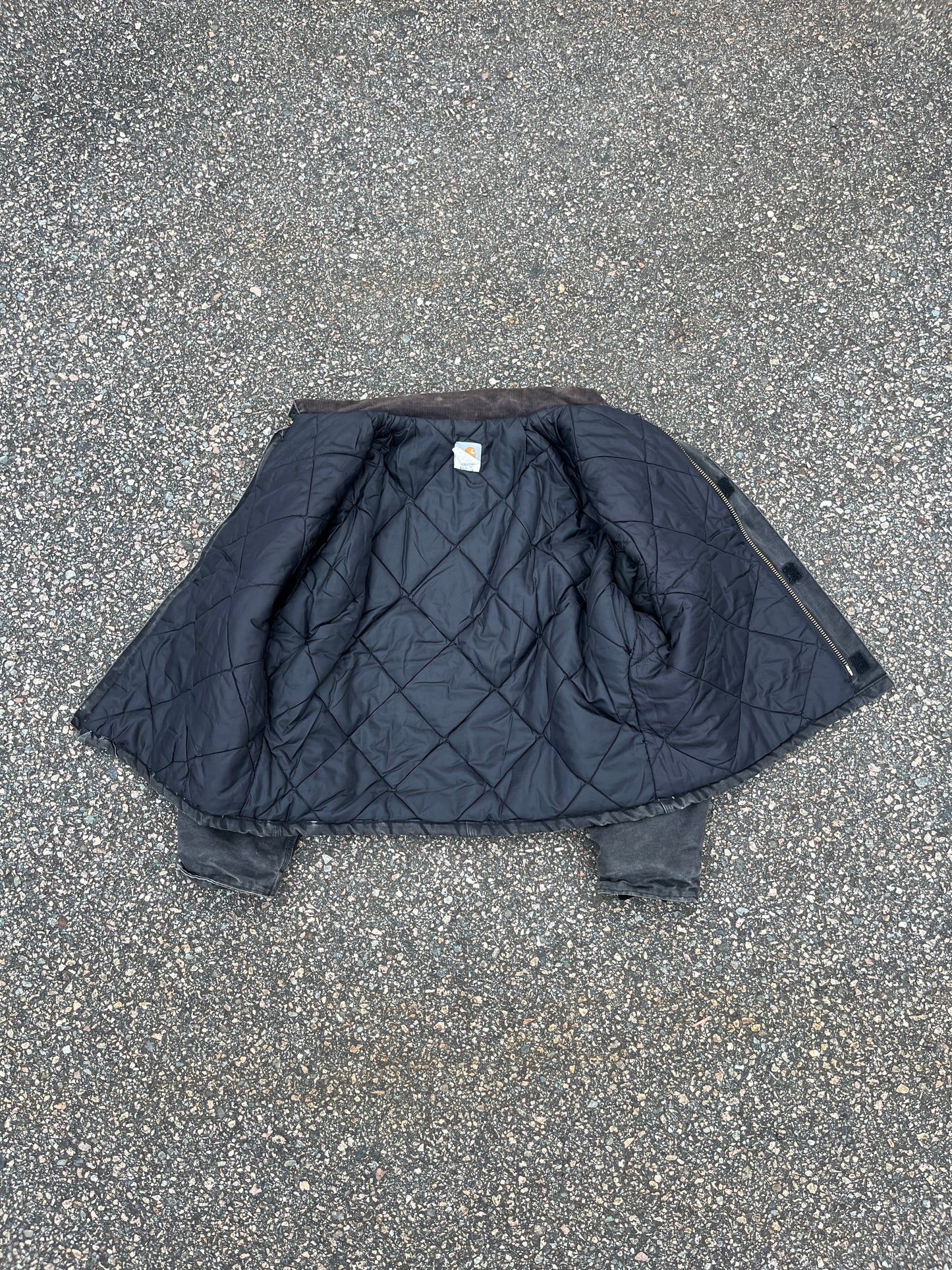 褪色黑色 Carhartt 北极夹克 - 宽大中号