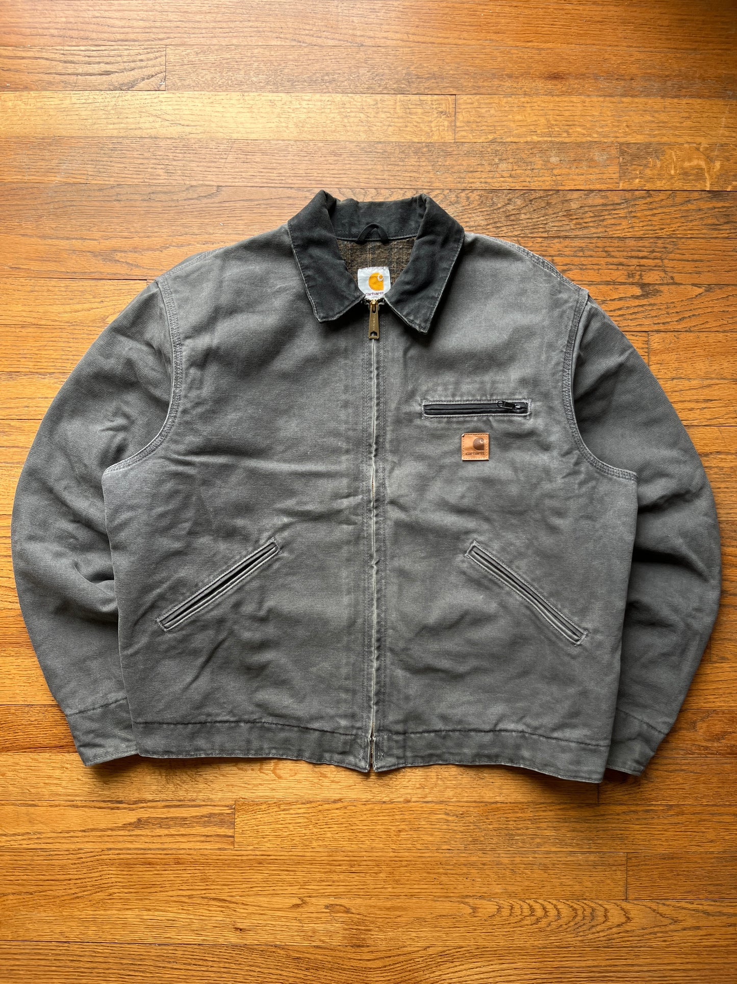 褪色砾石灰色 Carhartt 底特律夹克 - Boxy ML