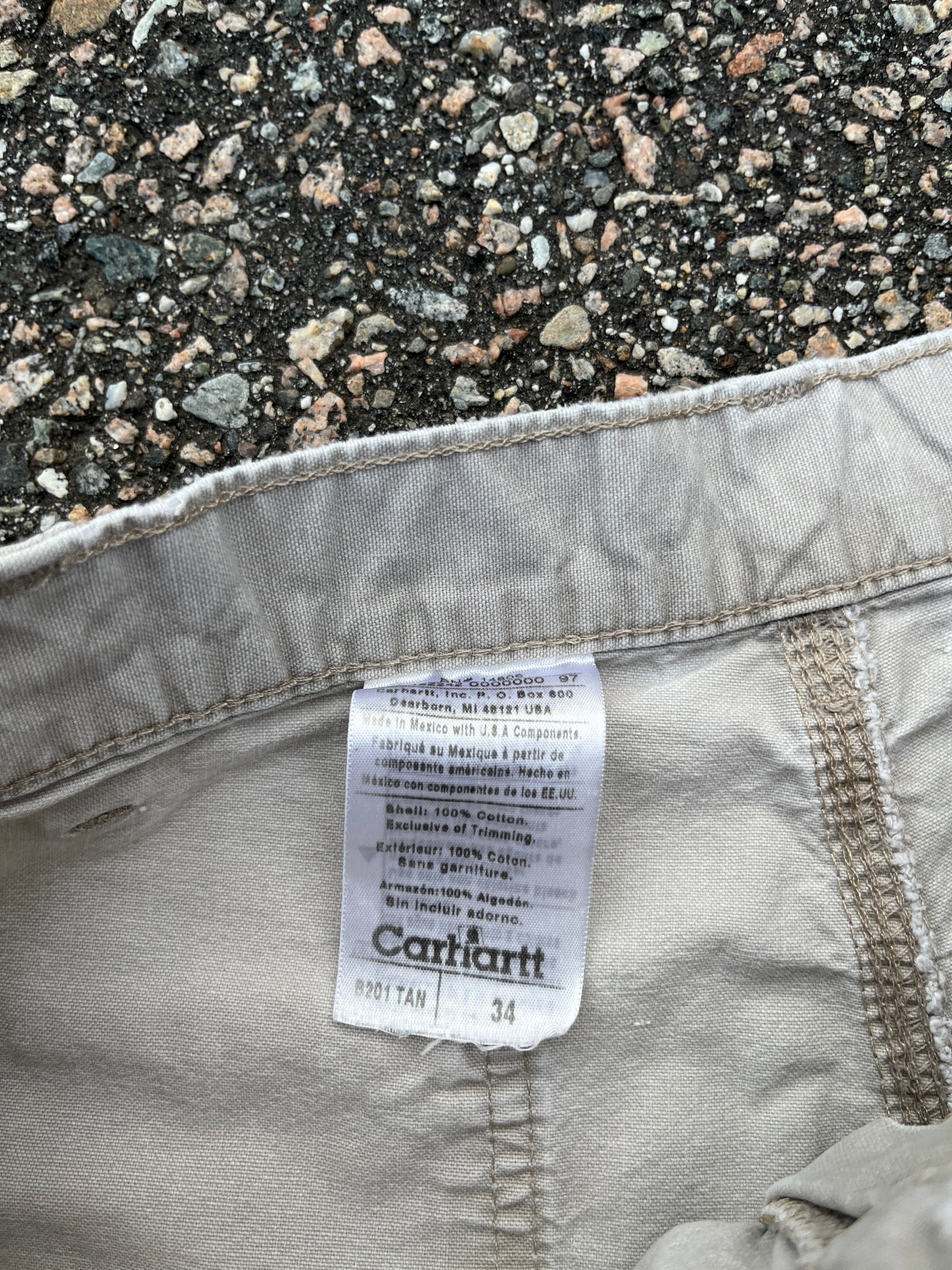 褪色米色 Carhartt 双膝短裤 - 32 英寸