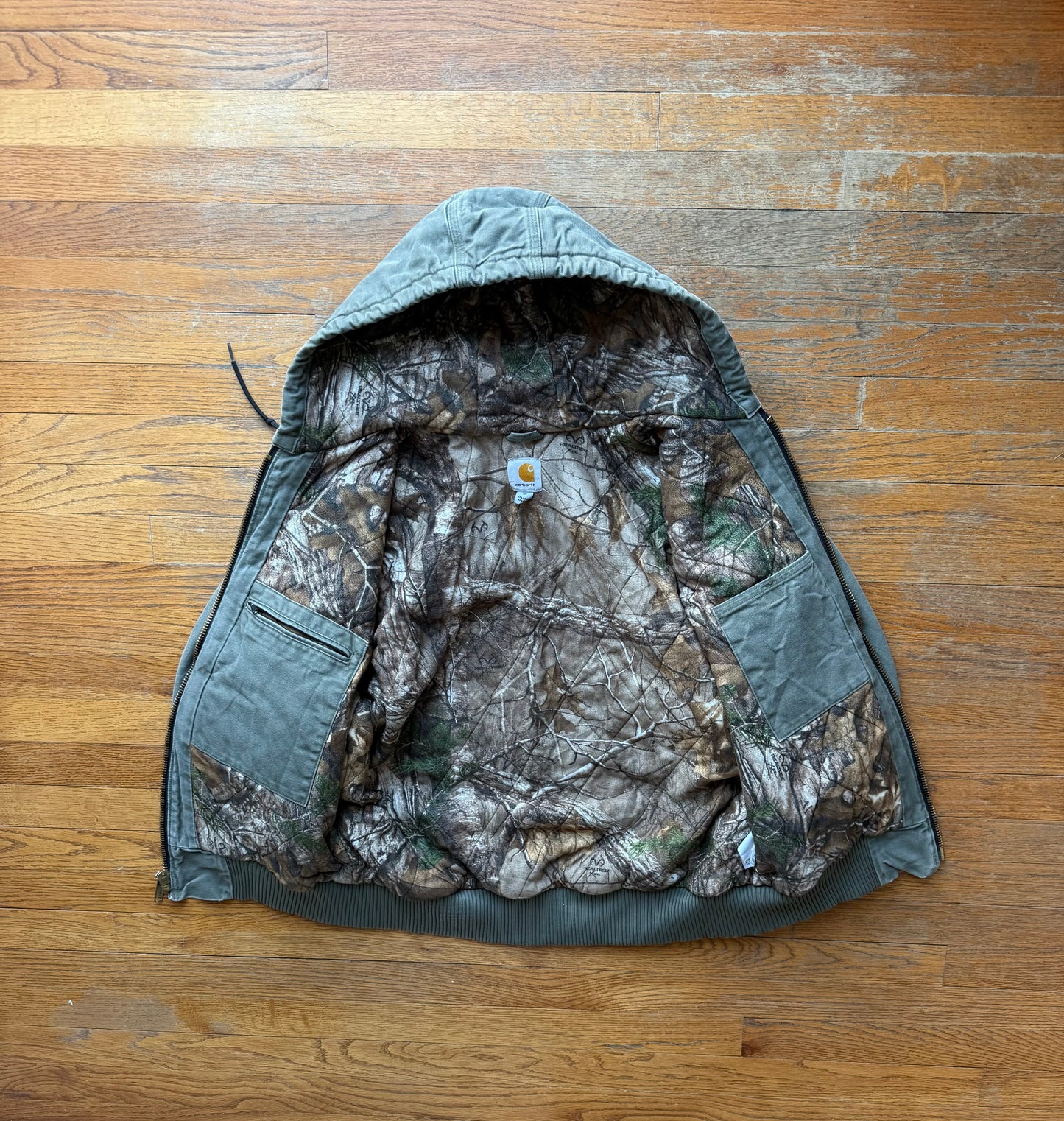 Faded Olive Green Realtree Lined Carhartt Active Jacket - Medium
