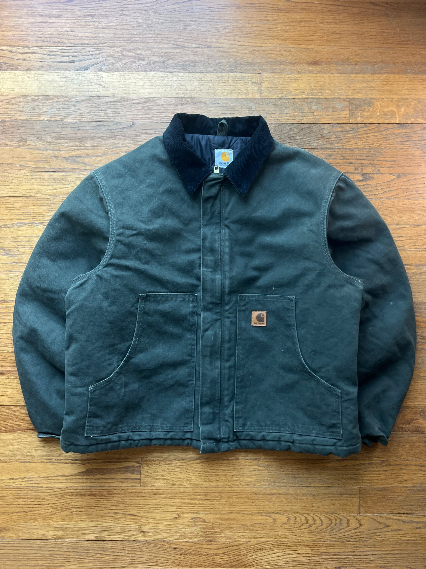 褪色橄榄绿色 Carhartt 北极夹克 - 宽松 L-XL