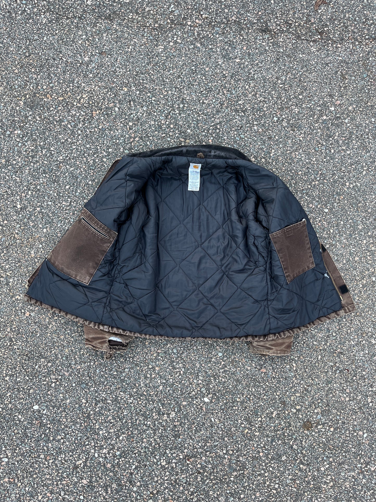 褪色且做旧深棕色 Carhartt 北极夹克 - 中号