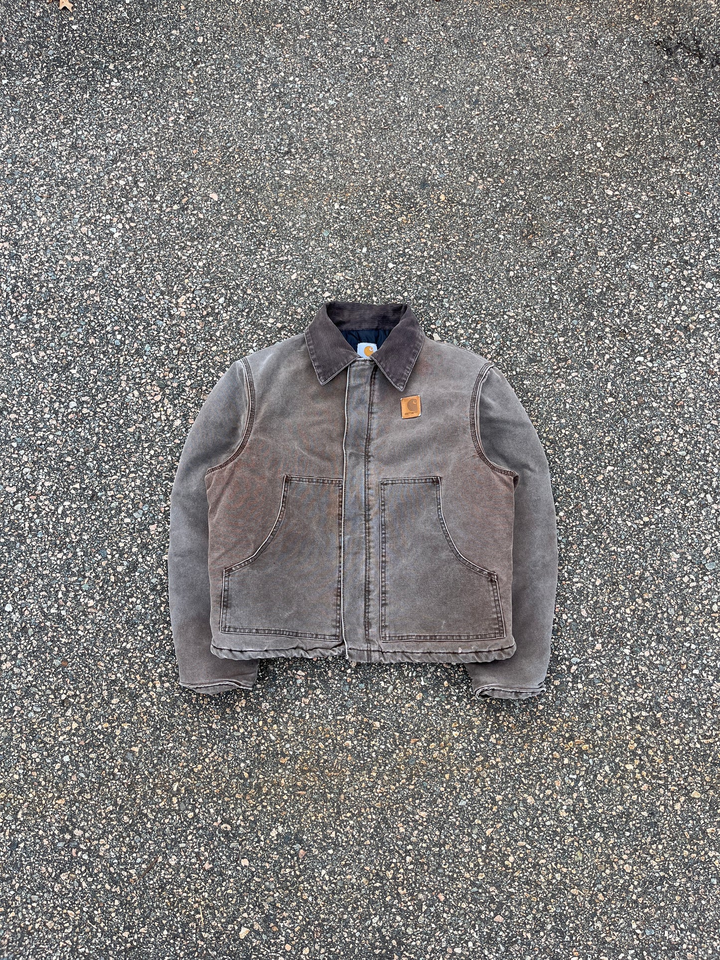 褪色栗棕色 Carhartt 北极夹克 - 中号