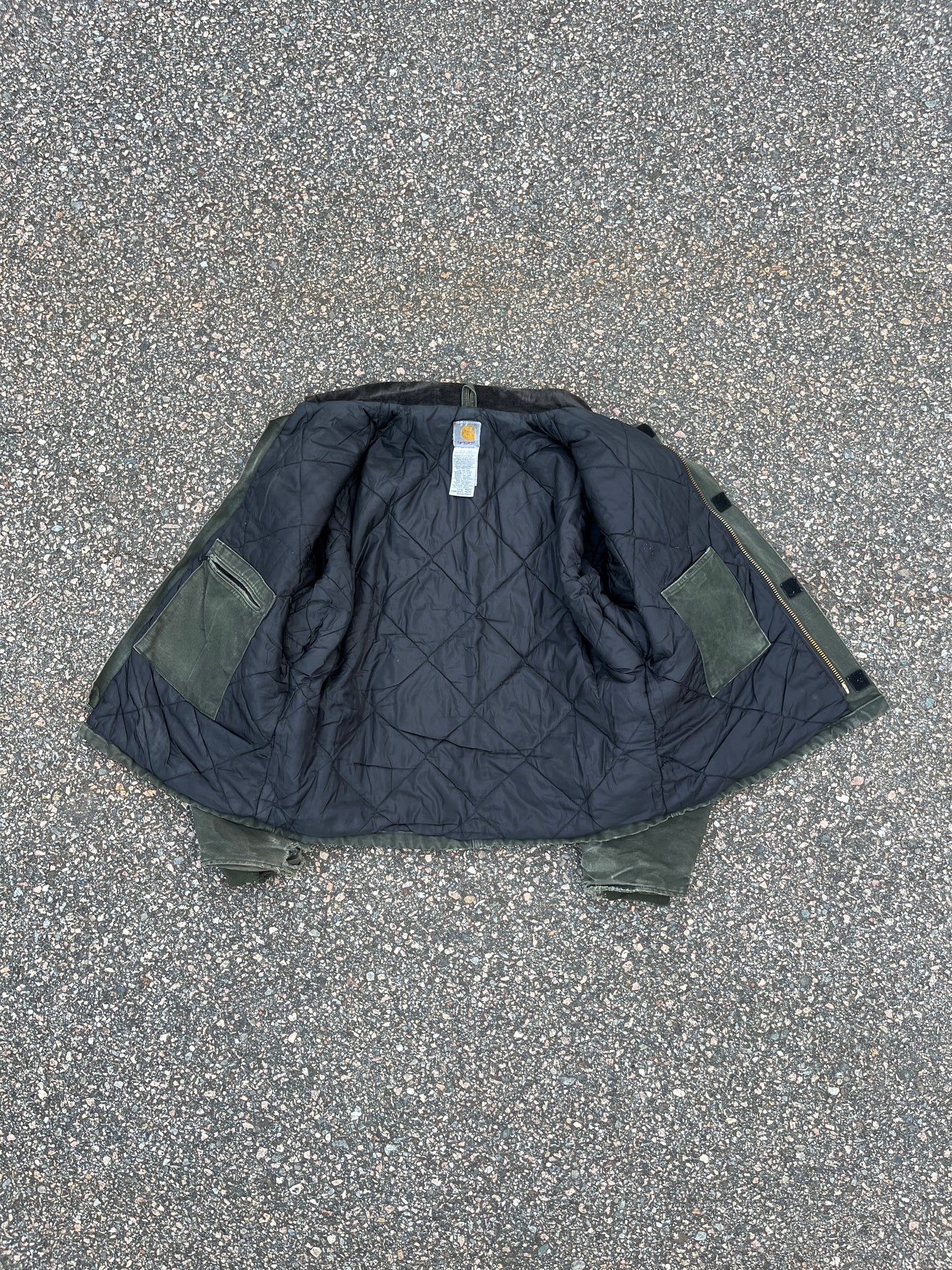 褪色橄榄绿色 Carhartt 北极夹克 - 中号