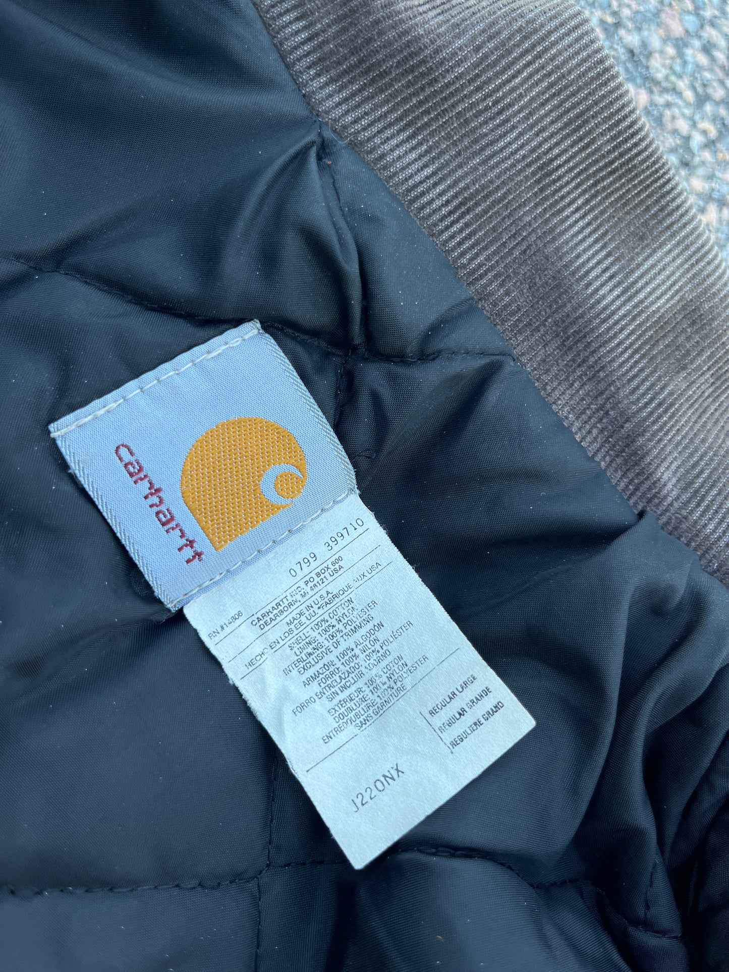 褪色玛瑙黑色 Carhartt 北极夹克 - 中号