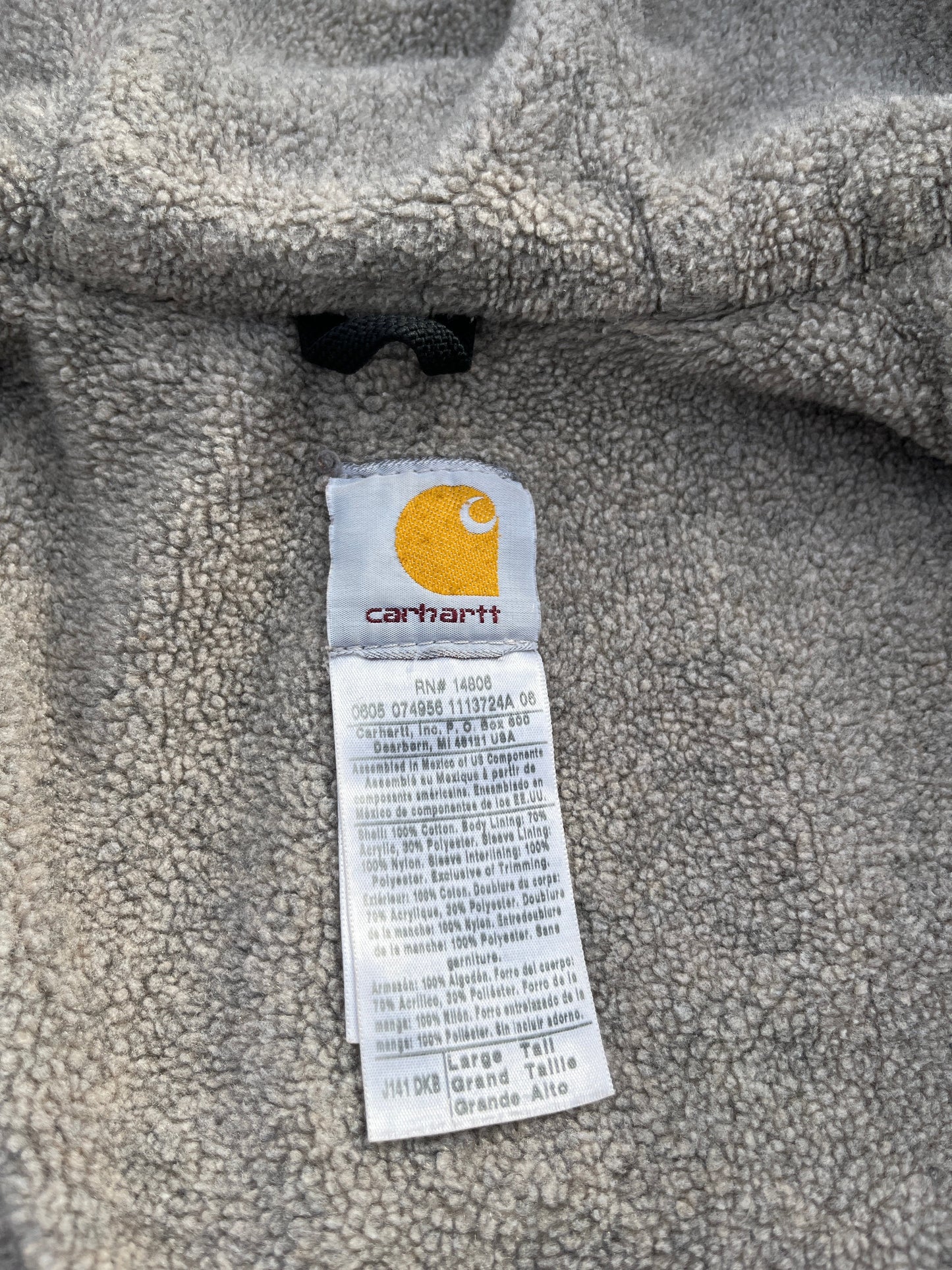 褪色和涂漆棕色 Carhartt Sherpa 衬里夹克 - 大号