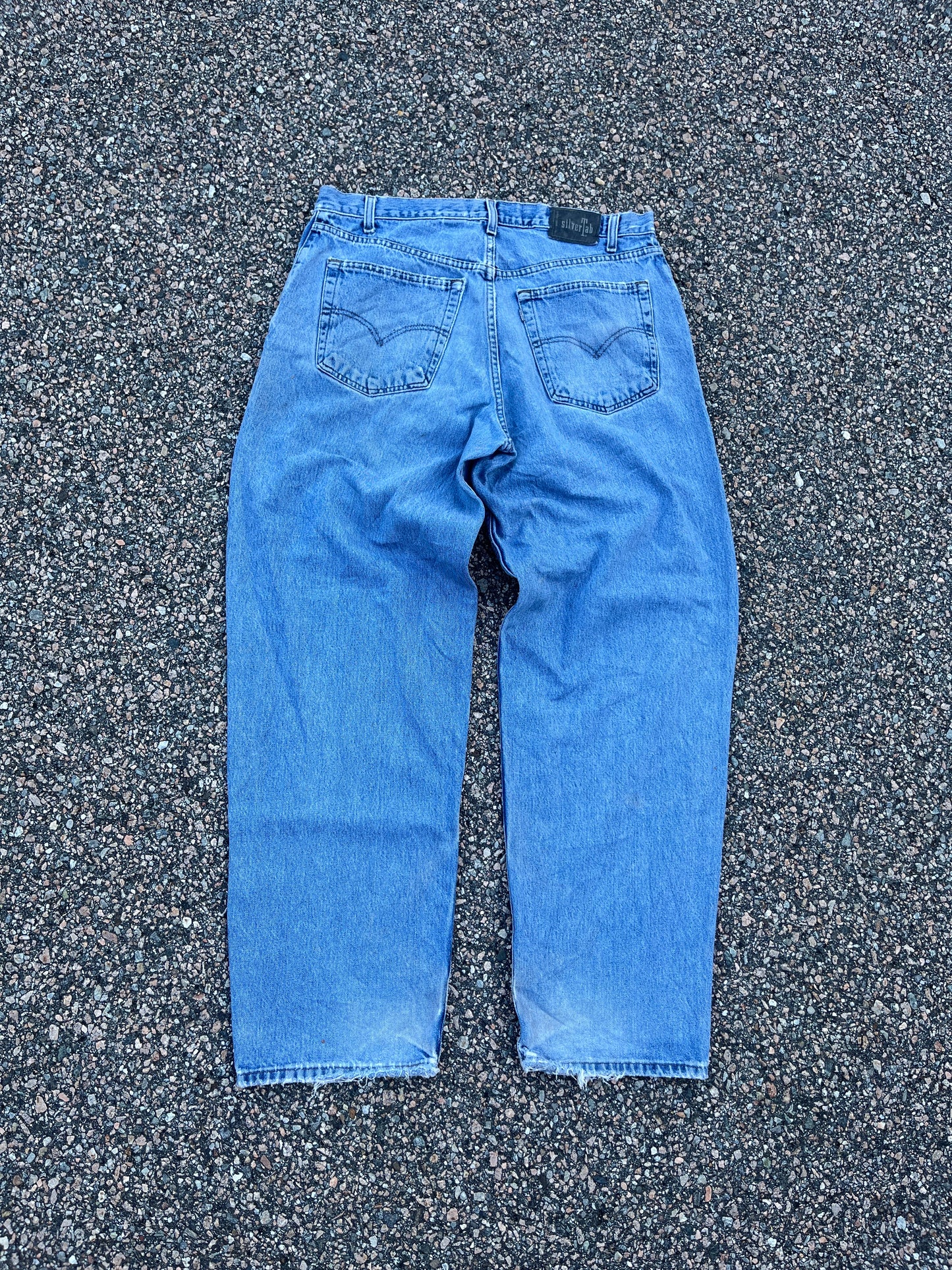 Levi's 570 银色标签褪色牛仔裤 - 36 x 33