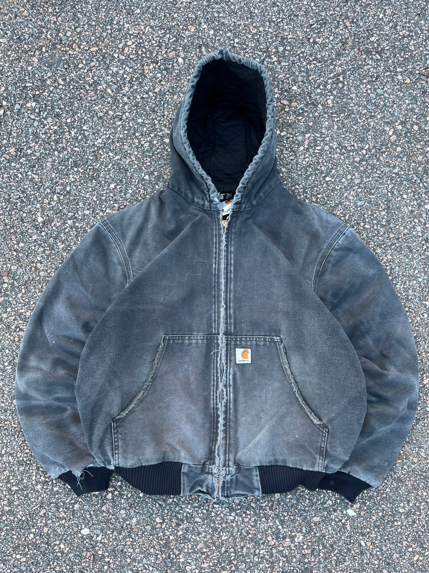 褪色和破旧黑色 Carhartt Active 夹克 - Boxy ML