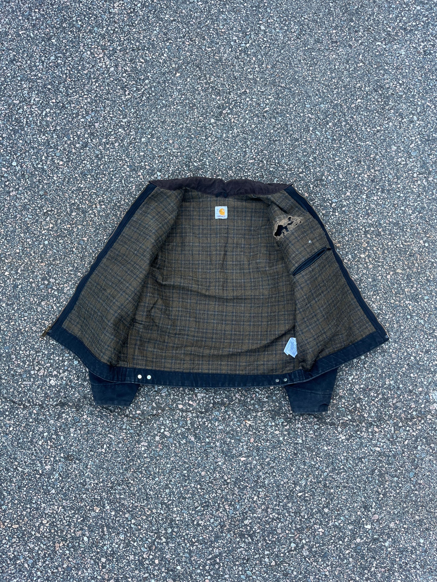 褪色黑色 Carhartt Detroit 夹克 - 中号宽松款