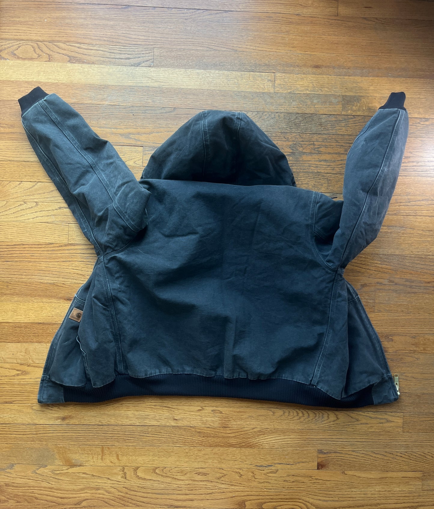 褪色黑色 Carhartt Active 夹克 - 中号