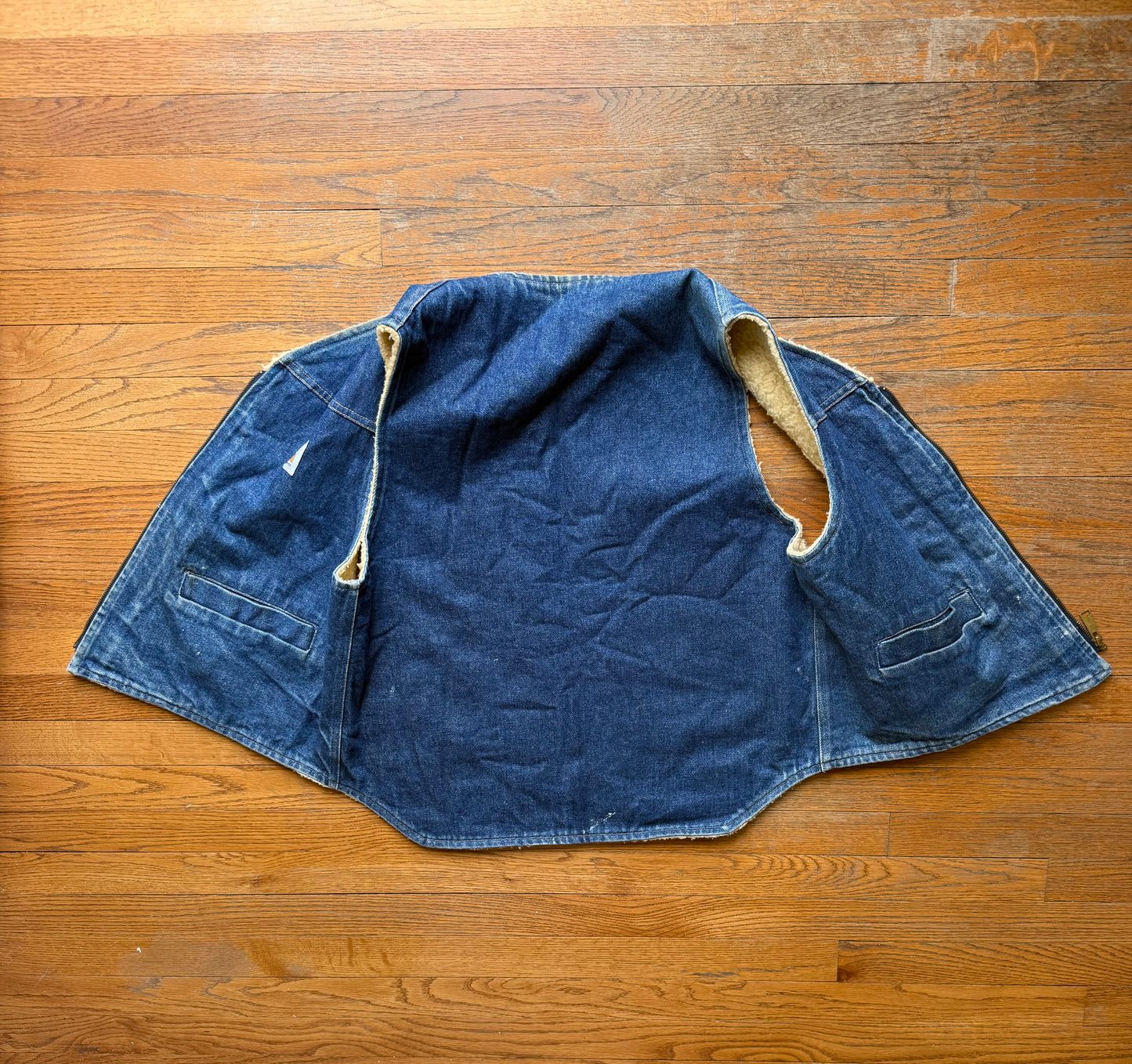 80’s Faded Denim Sherpa Lined Carhartt Vest - Fits M-L