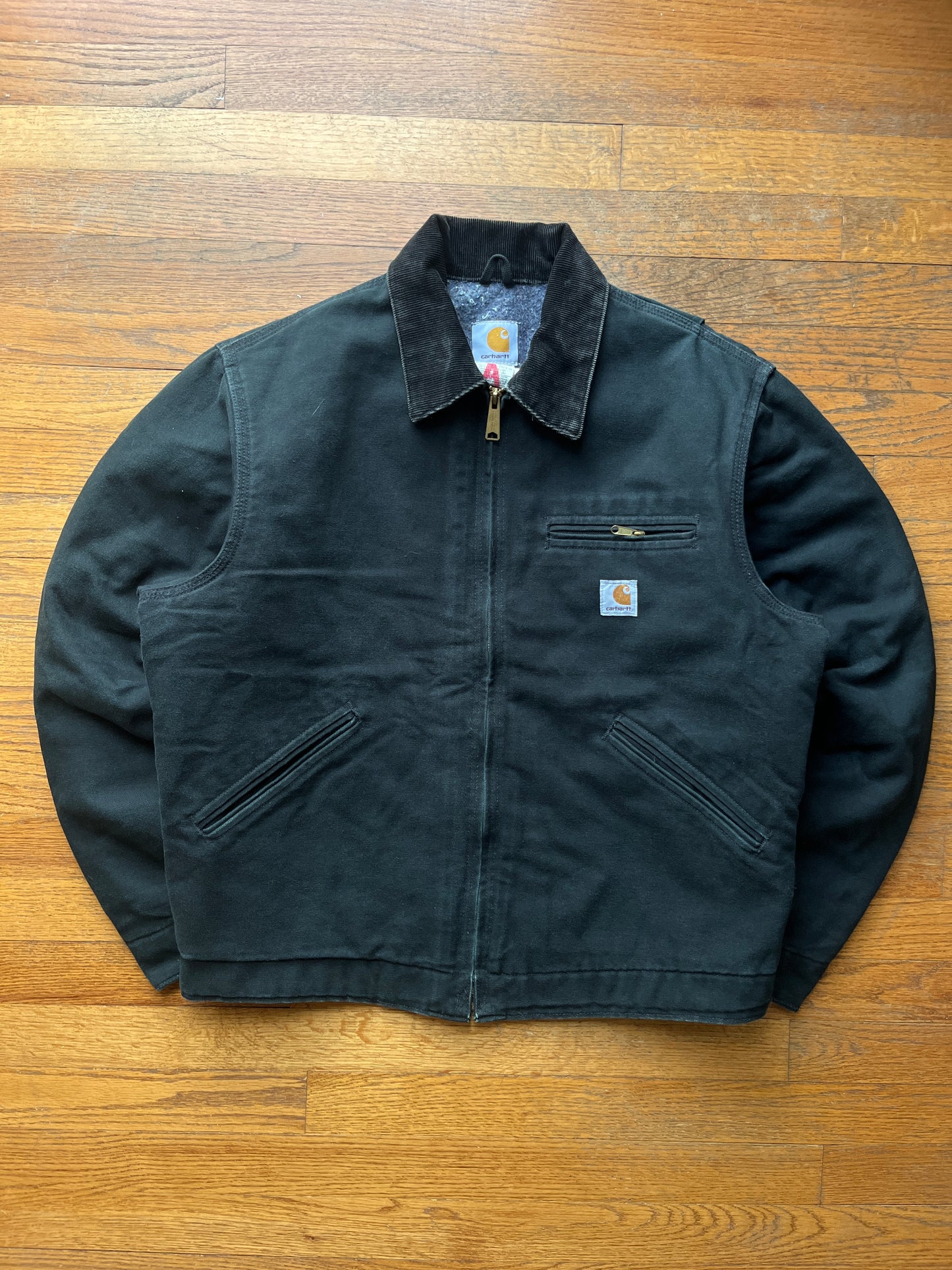 褪色黑色 Carhartt 底特律夹克 - 中号