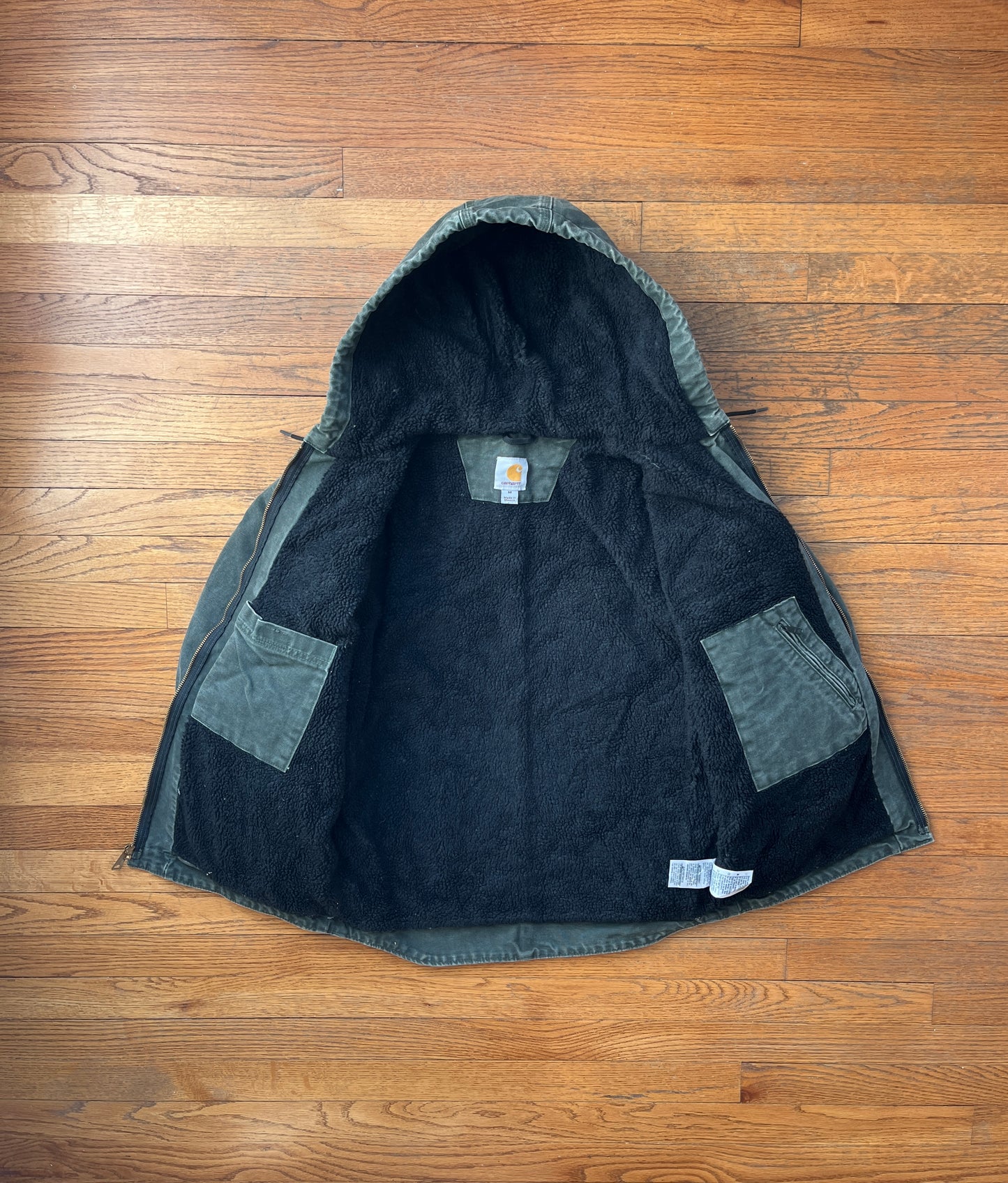 褪色橄榄绿色 Carhartt Sherpa 衬里夹克 - 中号