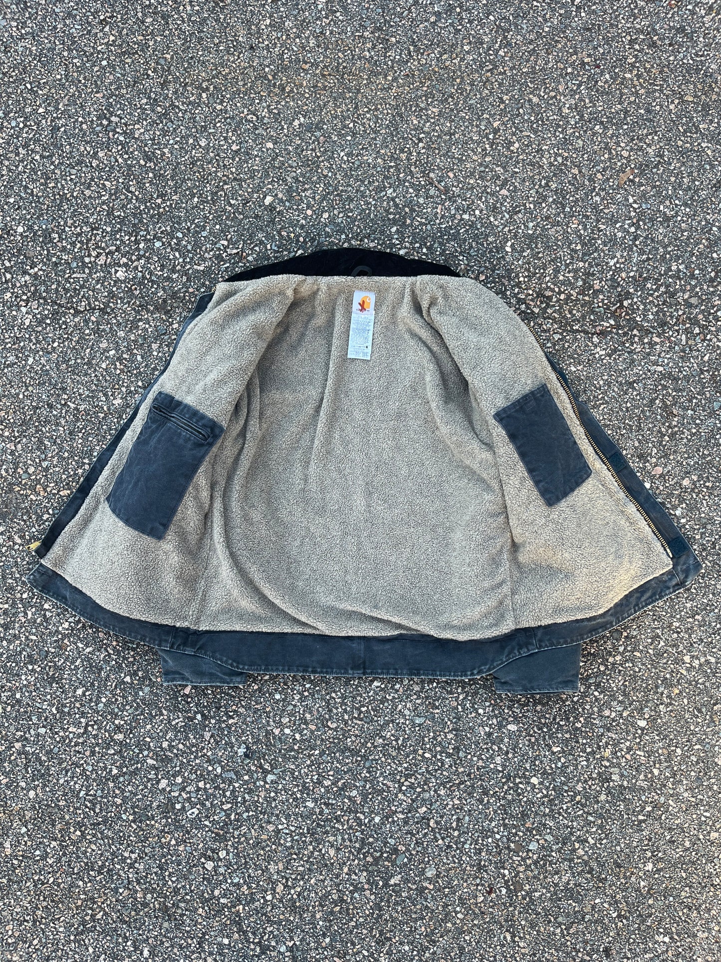 褪色汽油蓝色 Carhartt Sherpa 衬里北极夹克 - 中号