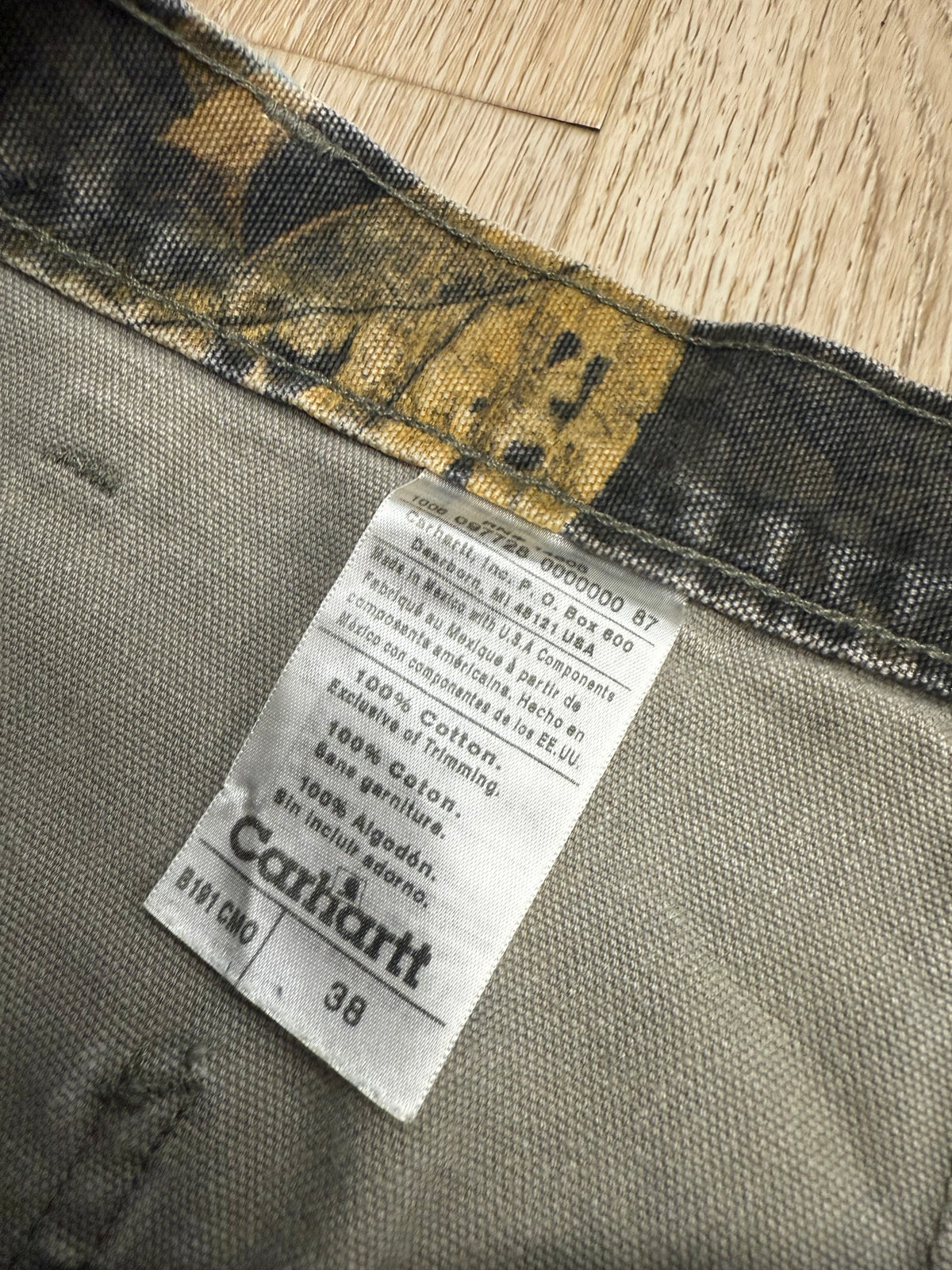 Faded Realtree Carhartt Shorts - 38