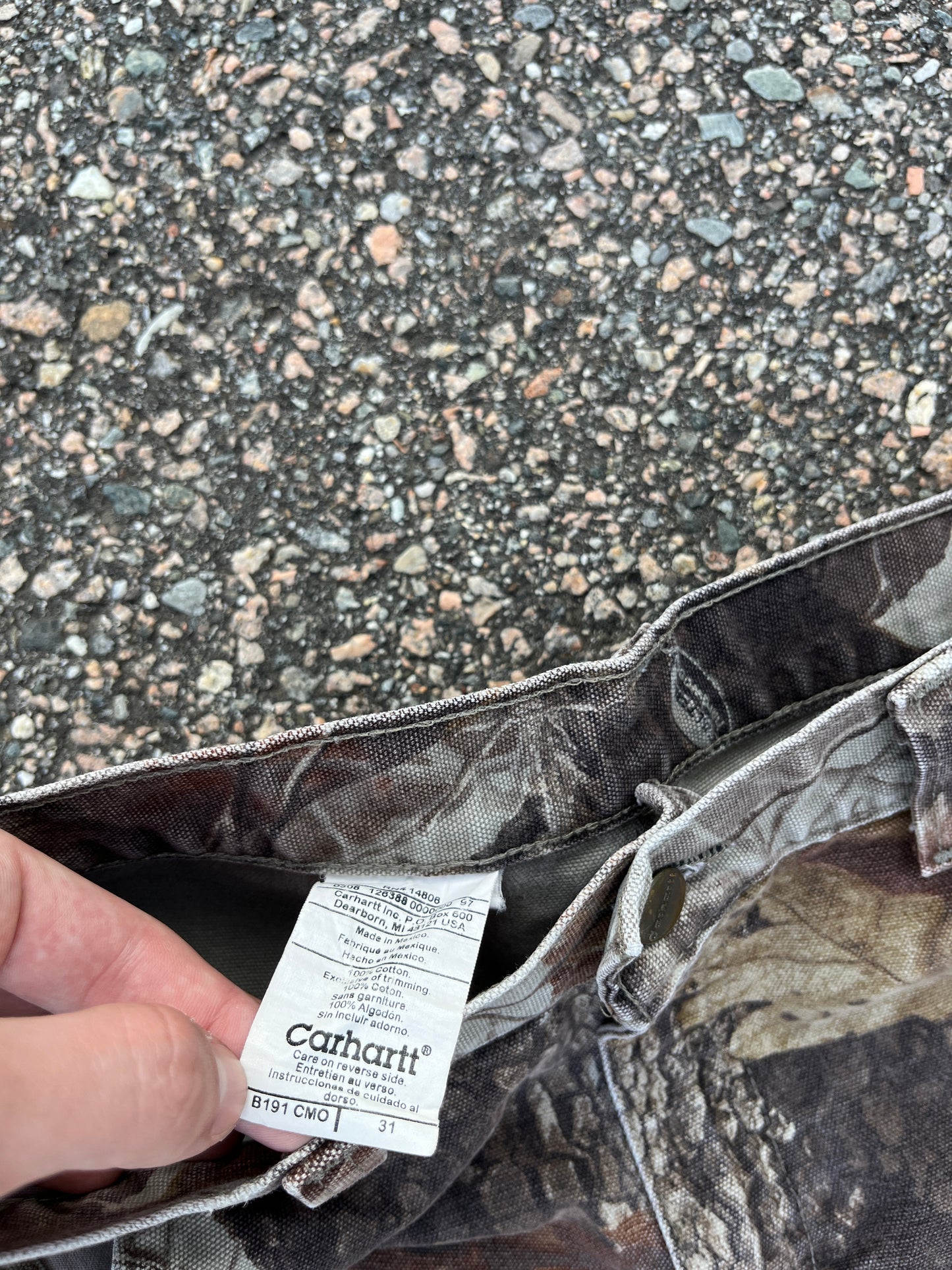 褪色 Realtree Carhartt 木匠短裤 - 31