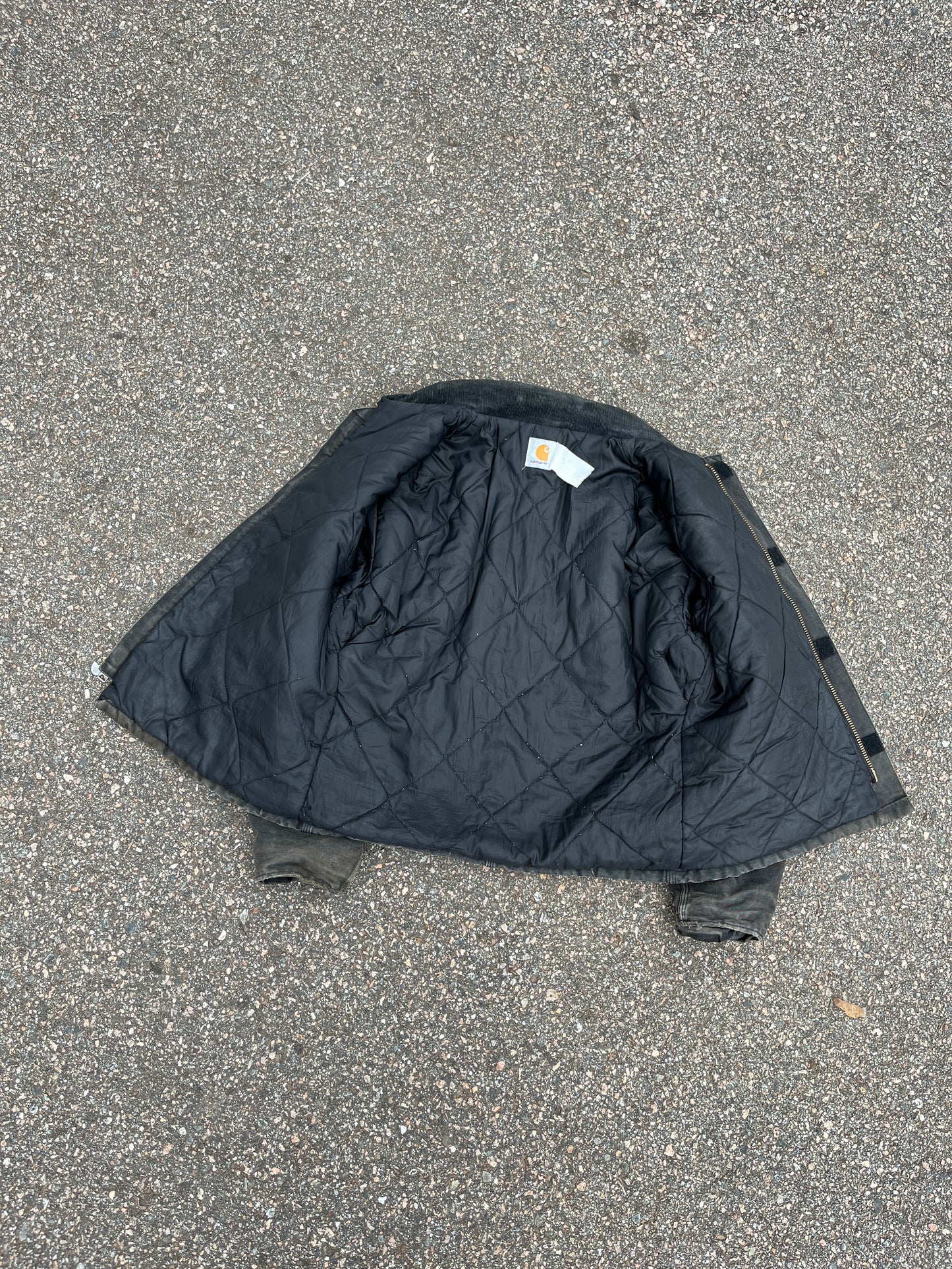 褪色黑色 Carhartt 北极夹克 - 中号