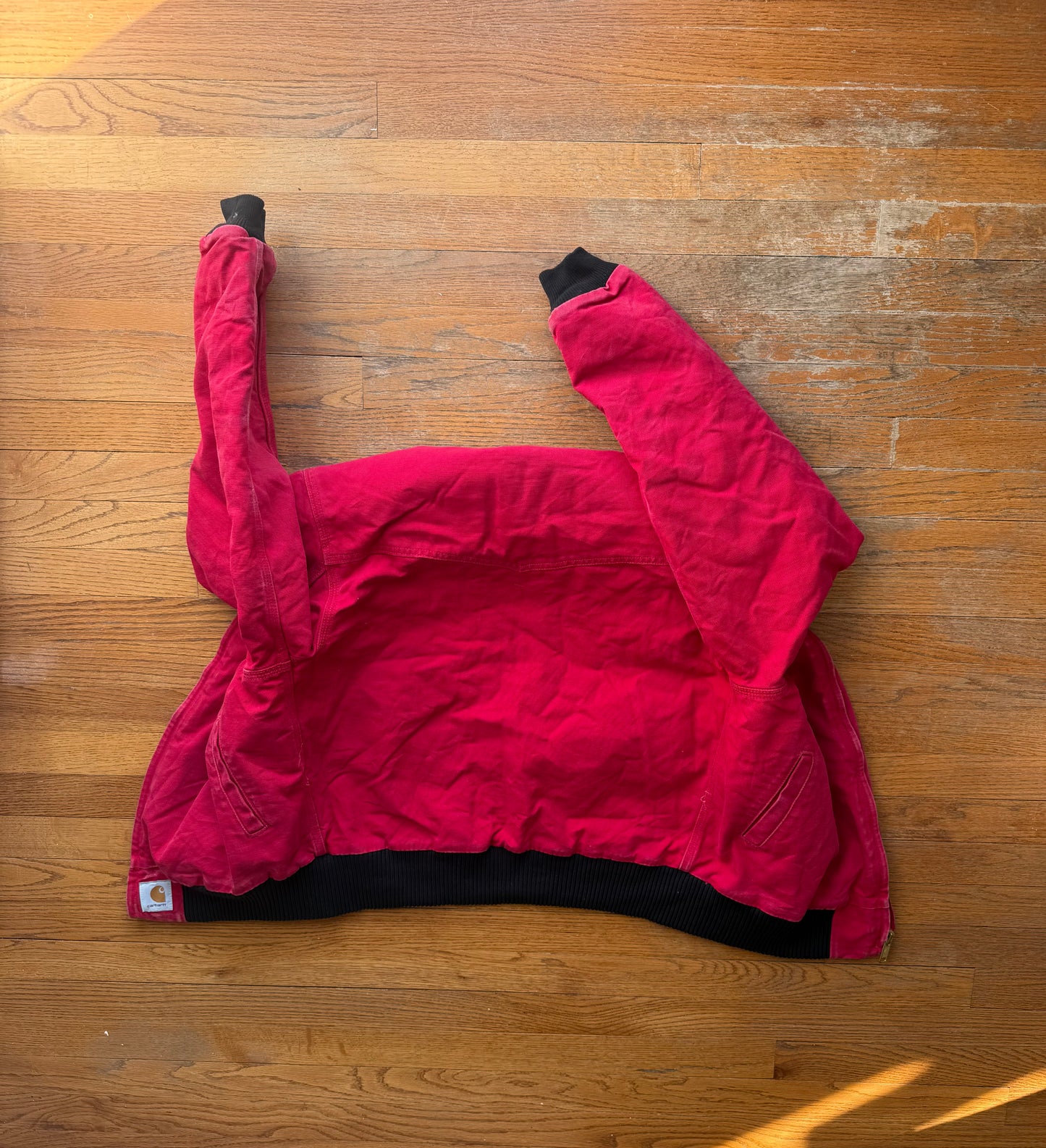 Faded Strawberry Red Carhartt Santa Fe Jacket - Medium