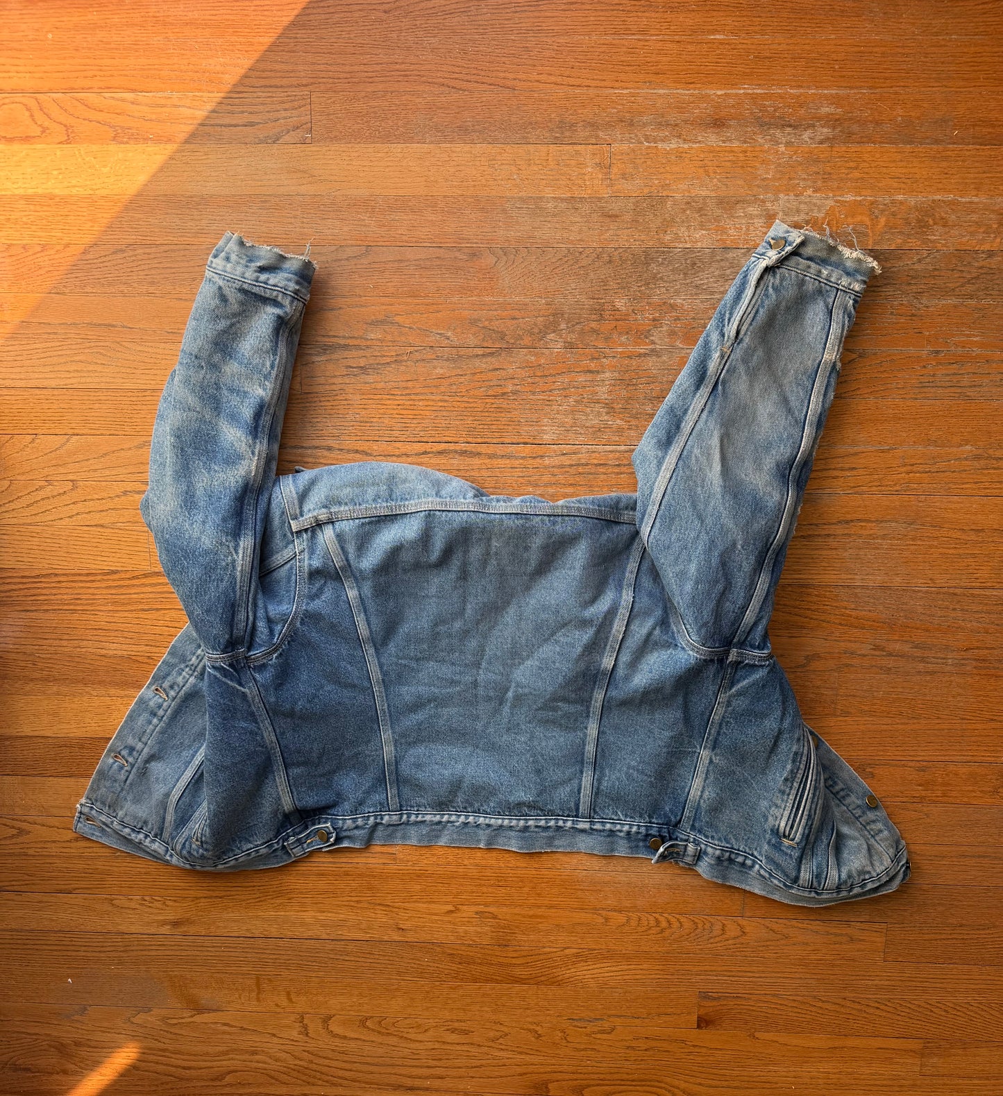 Faded Denim Carhartt Trucker Jacket - Medium