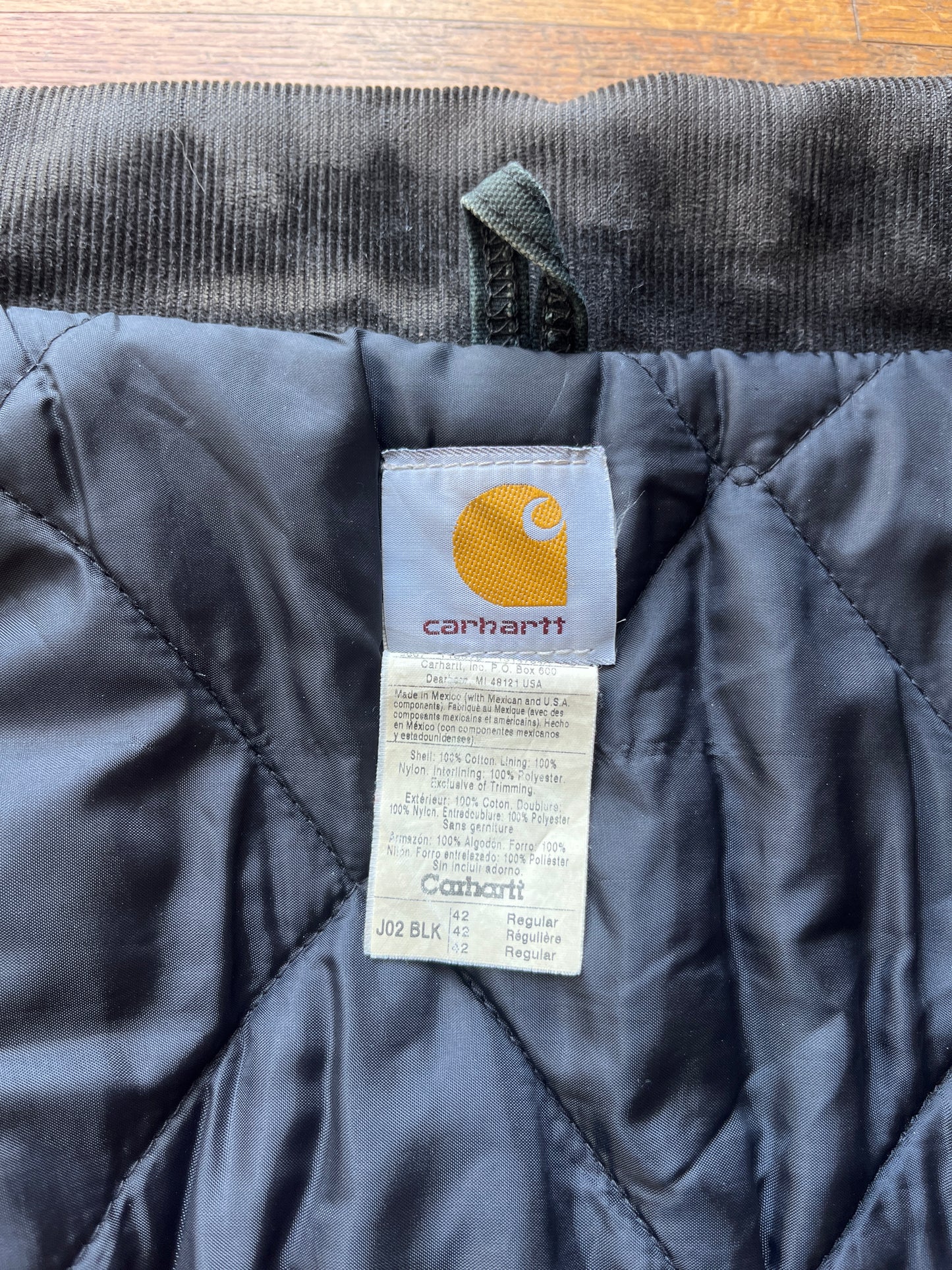 褪色黑色 Carhartt 北极夹克 - 中号