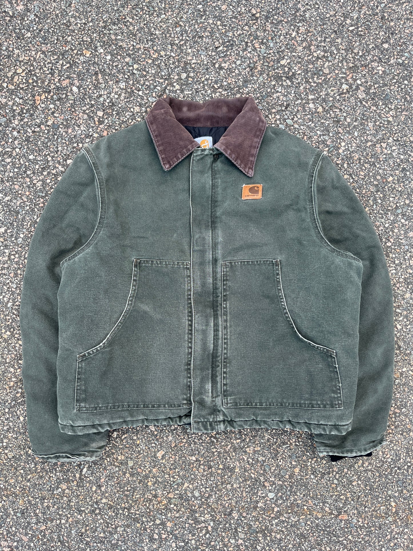 褪色橄榄绿色 Carhartt 北极夹克 - 宽大的中号