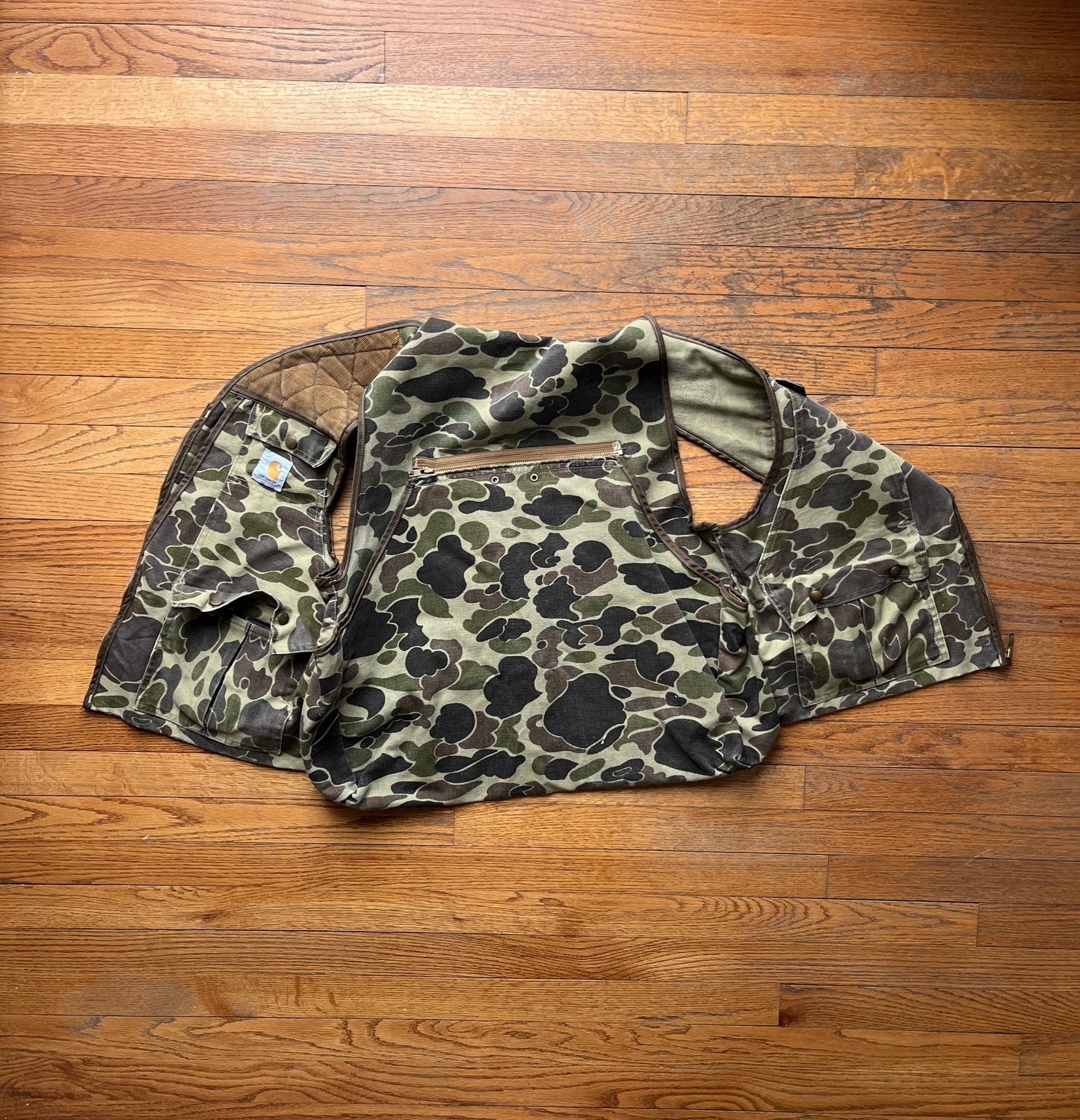 80’s Faded Camo Carhartt Hunting Vest - Medium