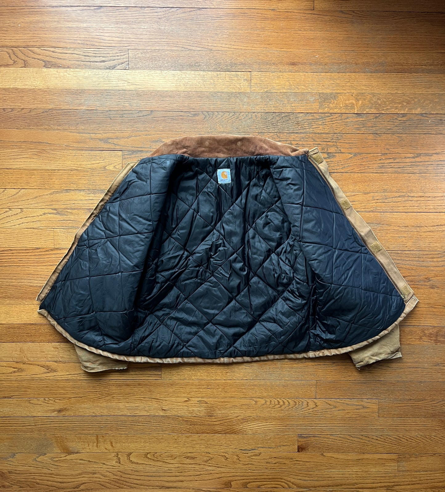 褪色棕色 Carhartt 北极夹克 - 中号宽松款