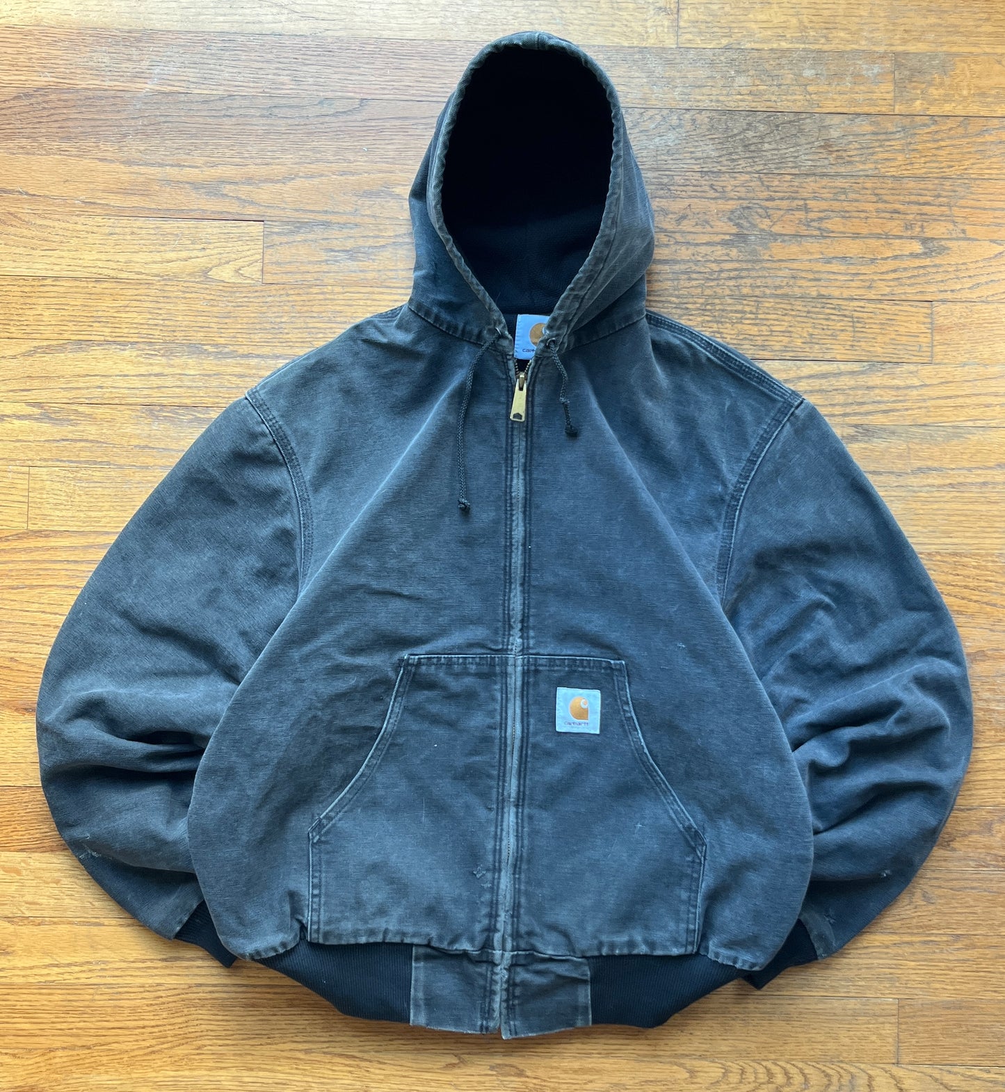 褪色黑色 Carhartt Active 夹克 - 中号