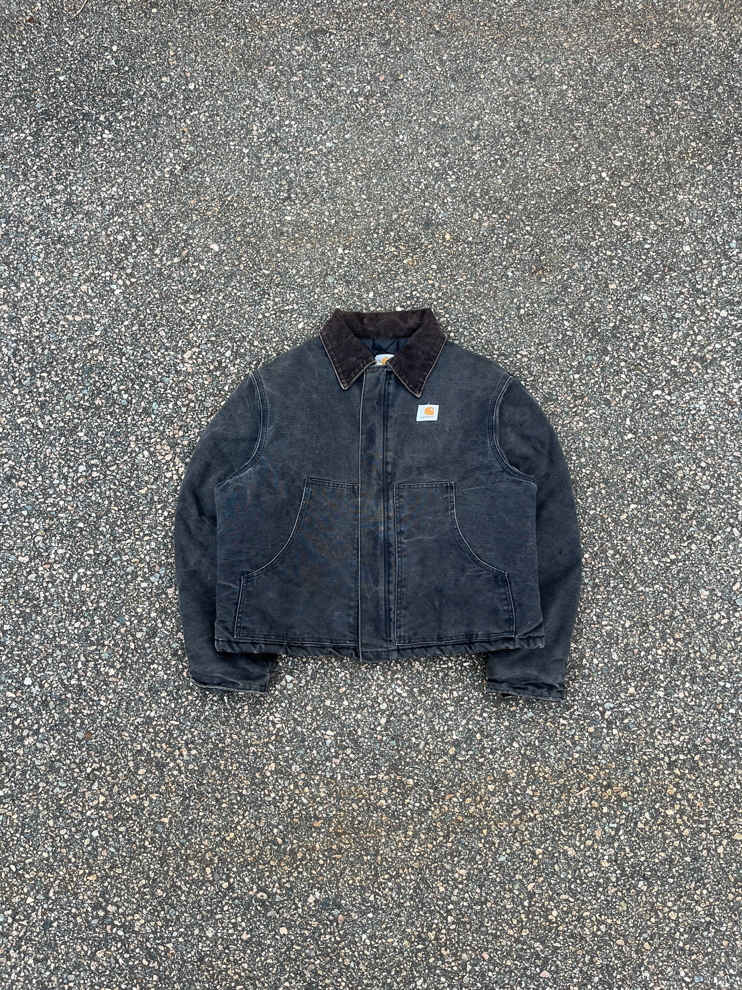 褪色黑色 Carhartt 北极夹克 - 宽大中号