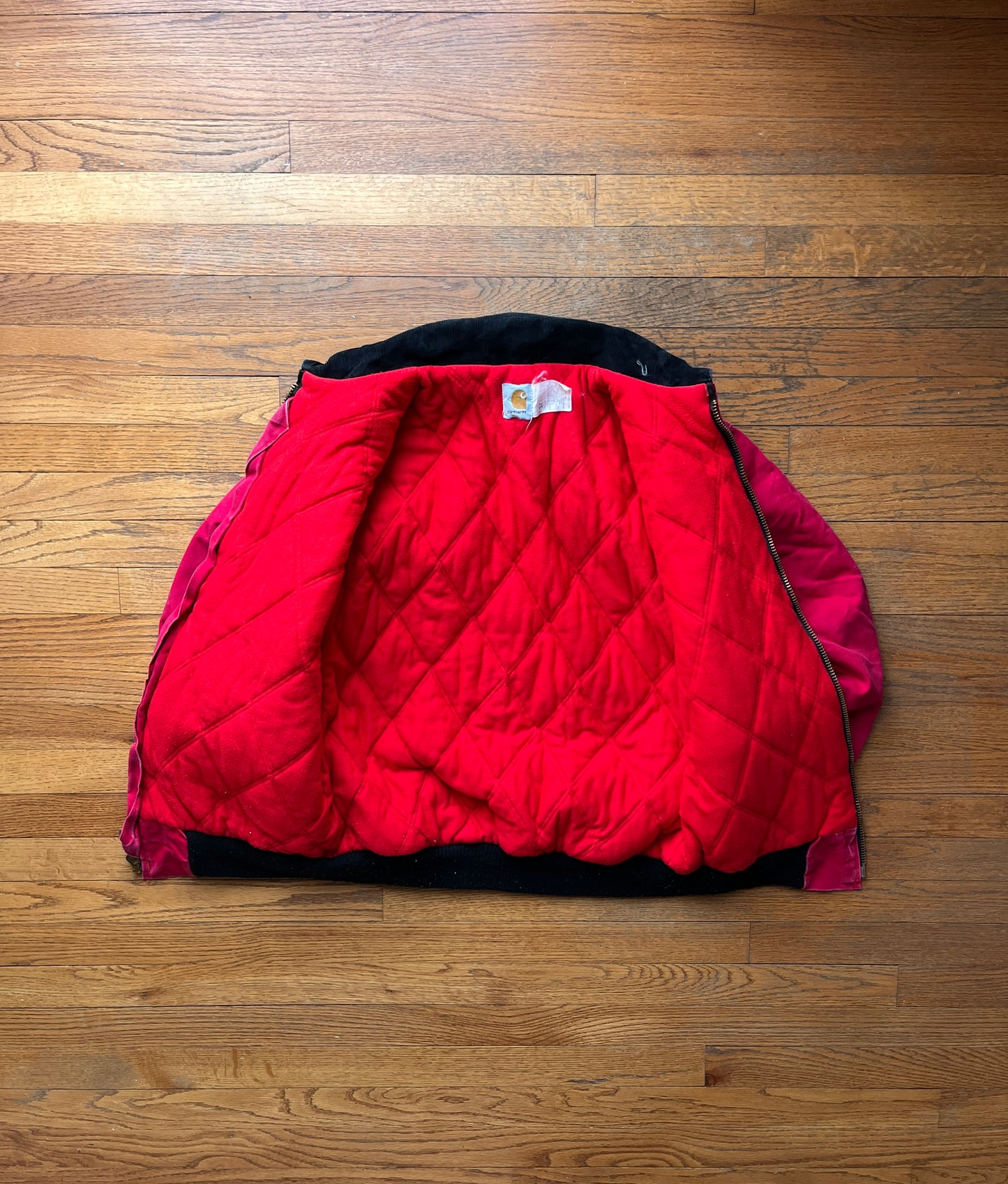 Faded Strawberry Red Carhartt Santa Fe Jacket - Medium