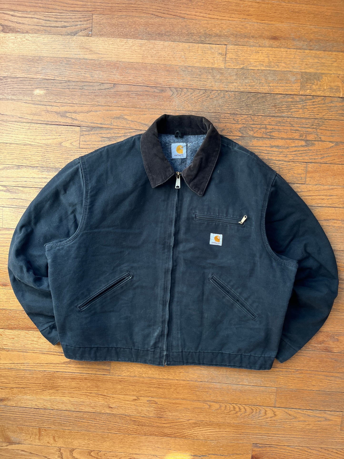 褪色黑色 Carhartt 底特律夹克 - 大号