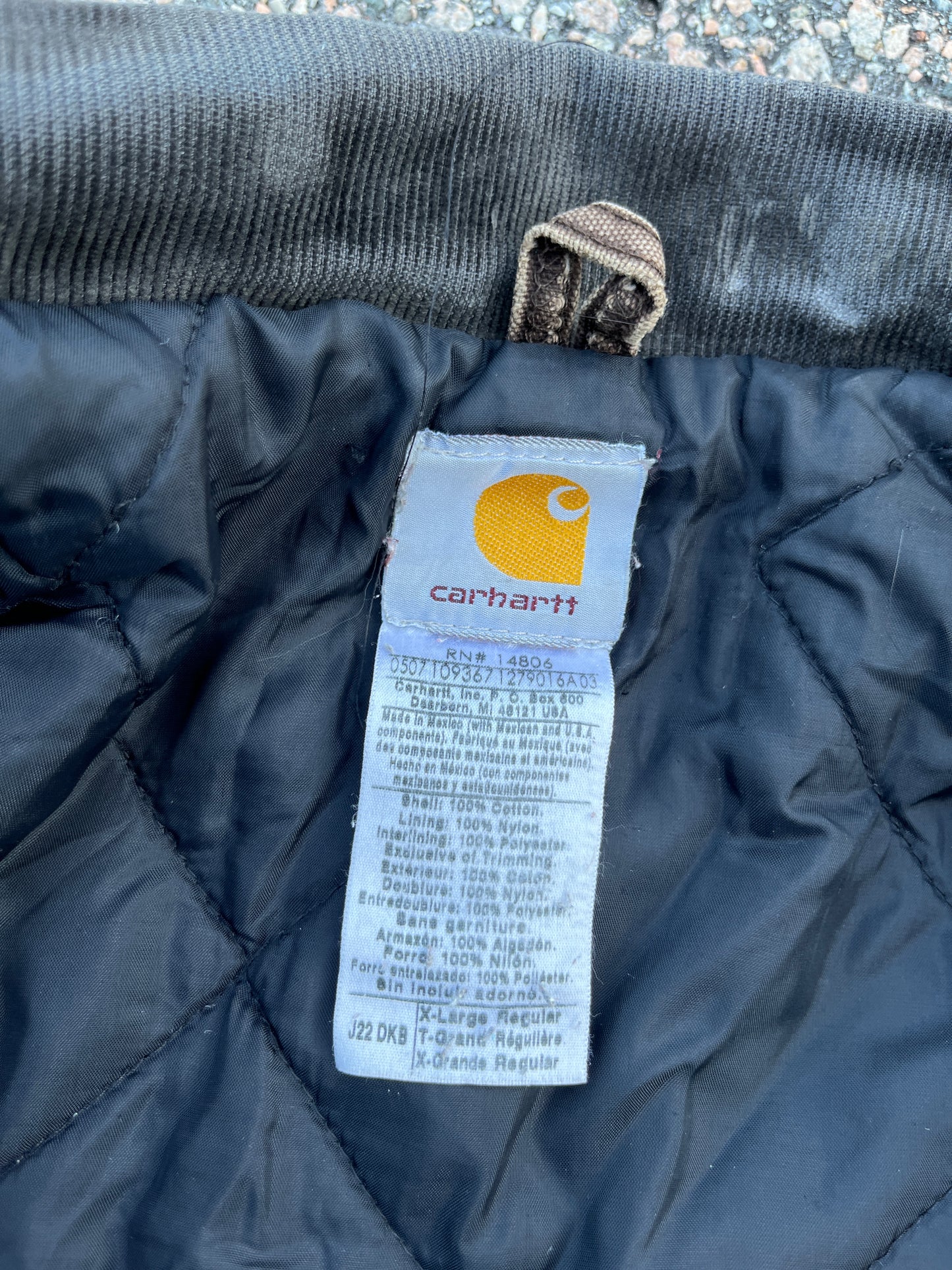 褪色棕色 Carhartt 北极夹克 - 适合 L-XL