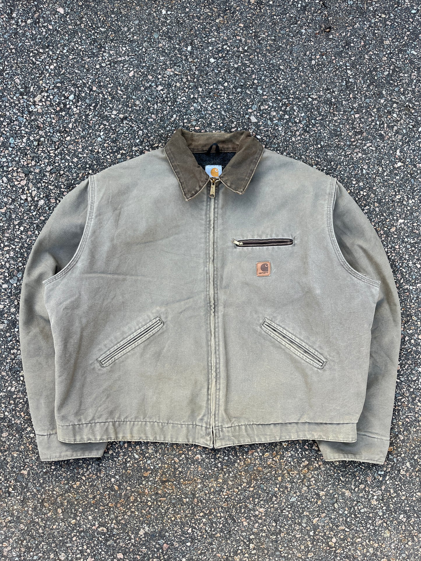 褪色沙漠沙色 Carhartt 底特律夹克 - 2XL