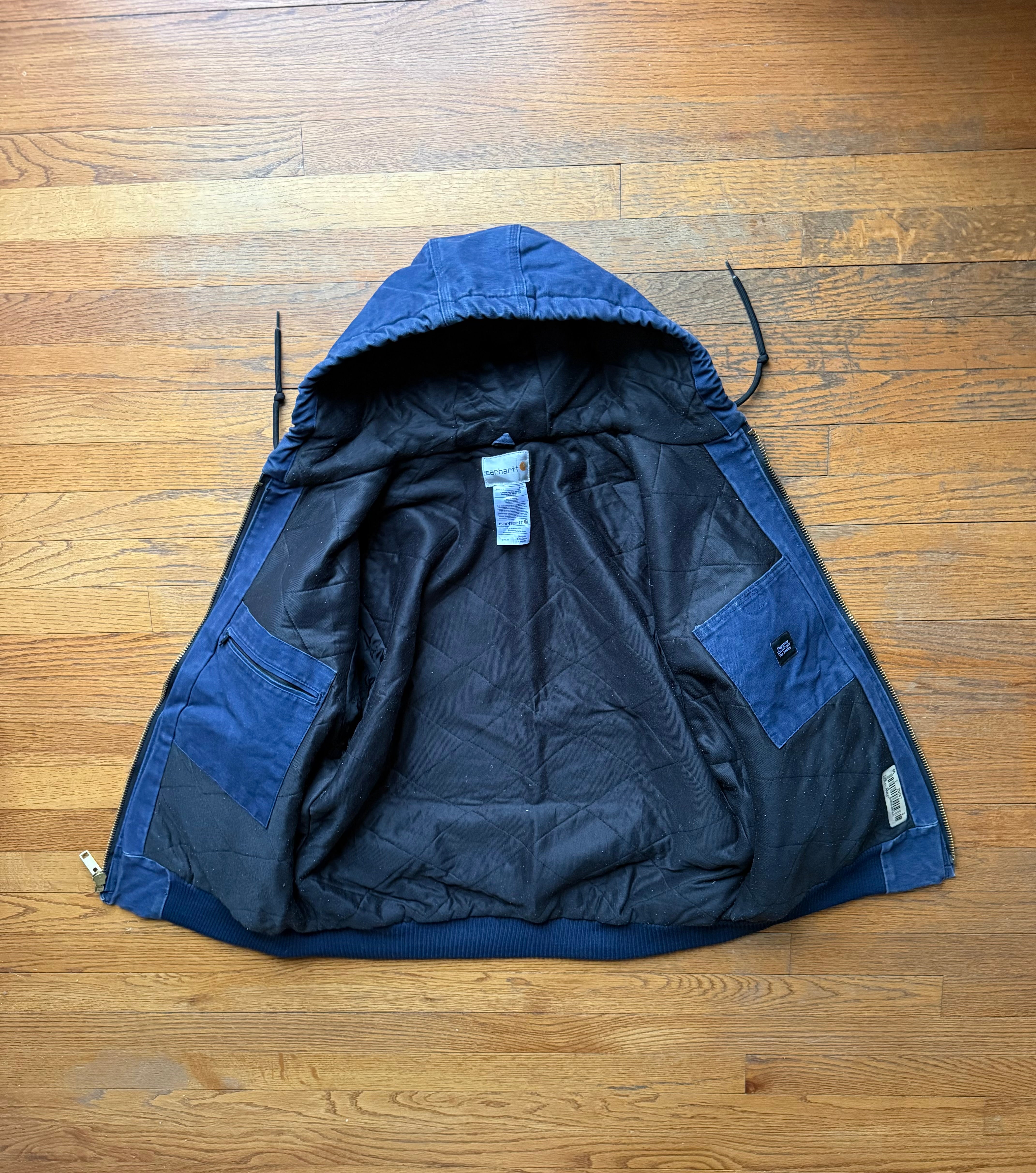 は*し様 CARHARTT ACTIVE JACKET FADED BLUE Faded Blue Carhartt Active Jacket - Large – VTG By Mike ジャケット・アウター