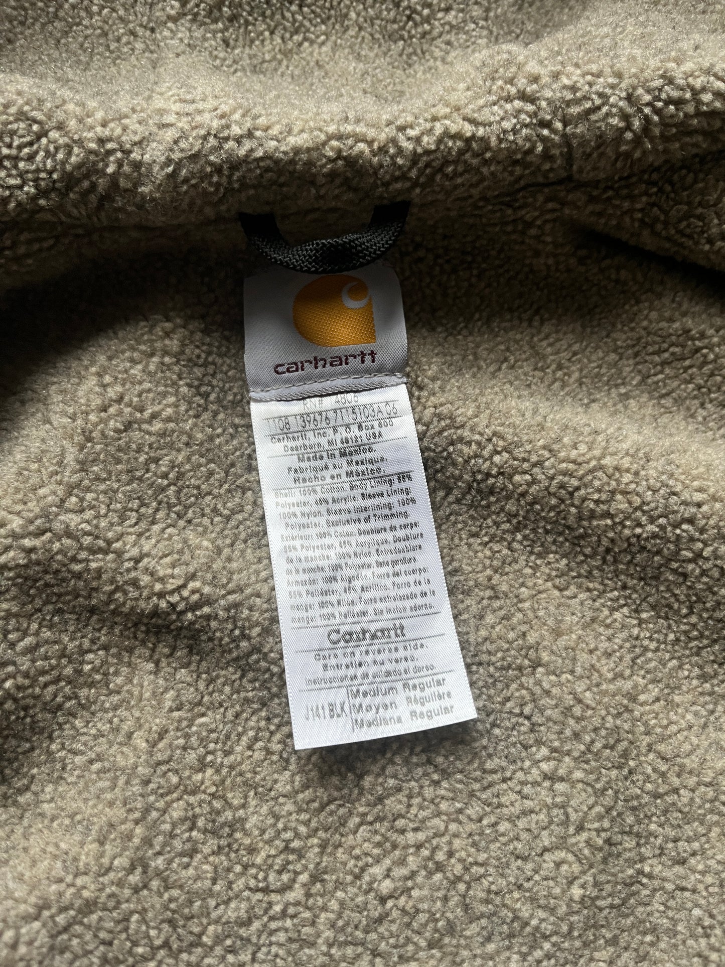 褪色黑色 Carhartt Sherpa 衬里夹克 - 中号