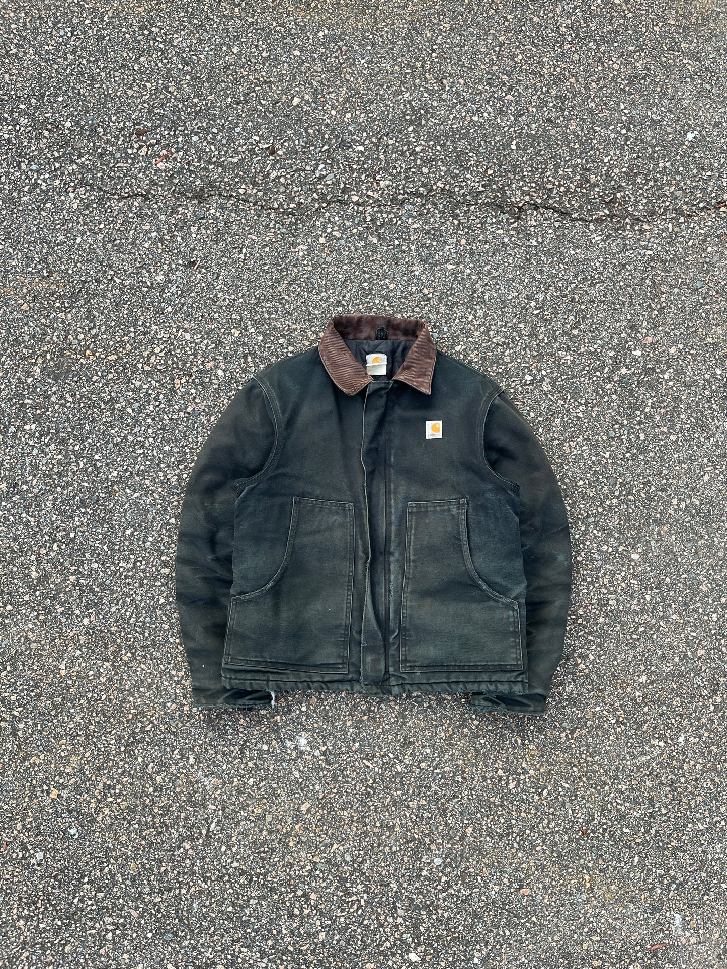 褪色和破旧黑色 Carhartt 北极夹克 - 中号