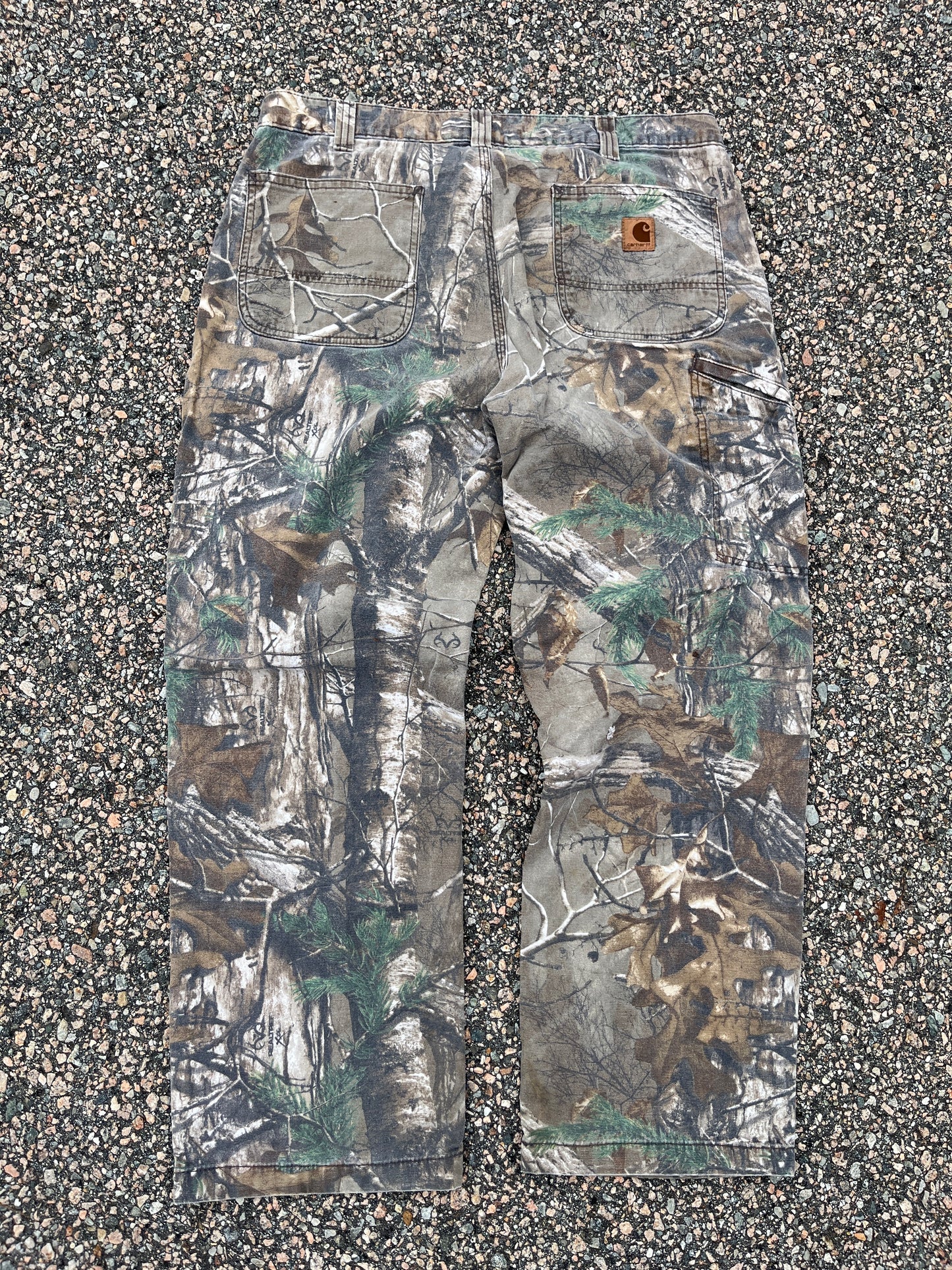 褪色 Realtree Carhartt 木匠裤 - 34 x 27.5