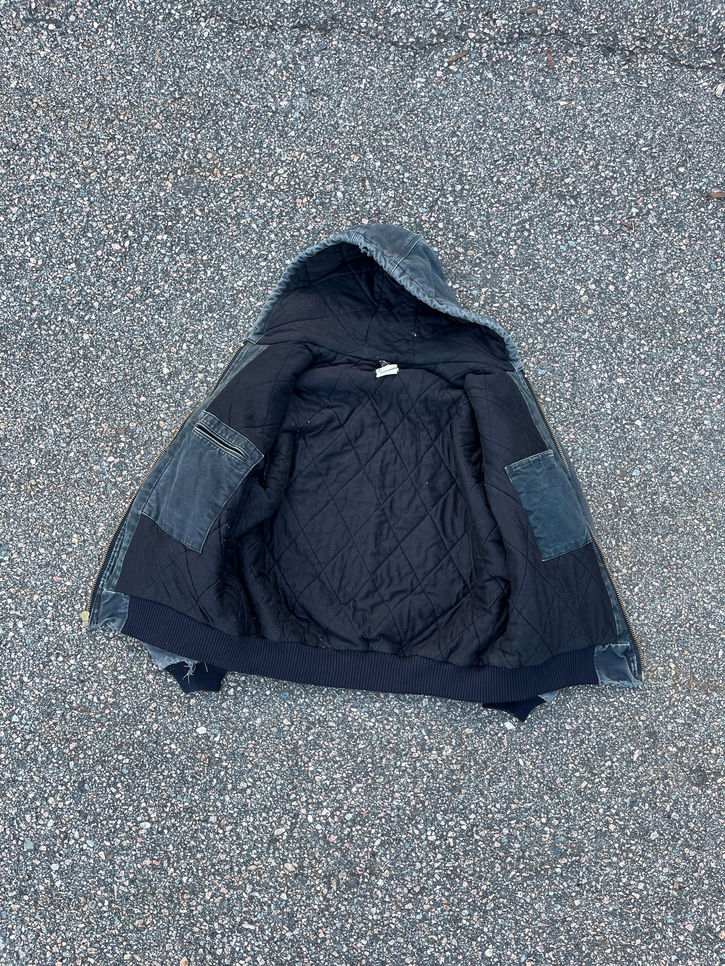 褪色和破旧黑色 Carhartt Active 夹克 - Boxy ML