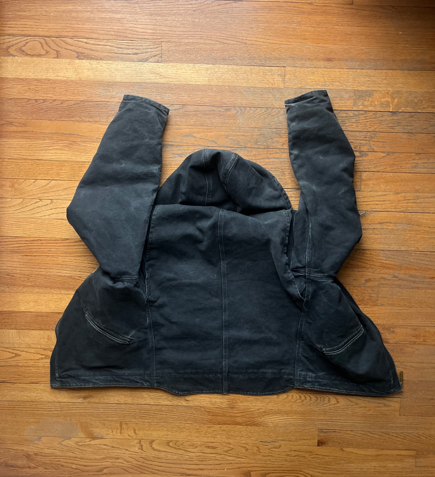 褪色黑色 Carhartt Sherpa 衬里夹克 - 中号