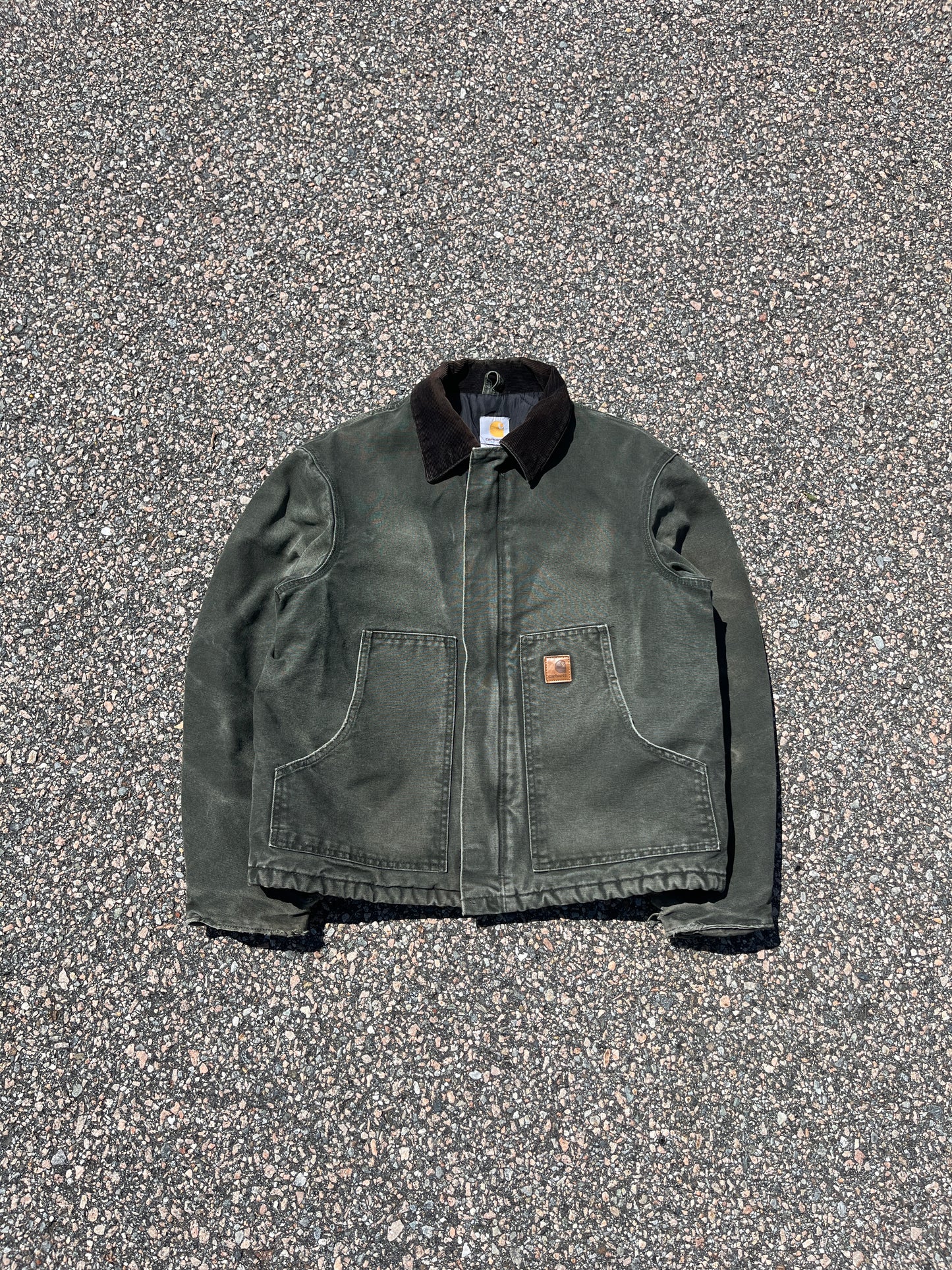 褪色橄榄绿色 Carhartt 北极夹克 - 中号