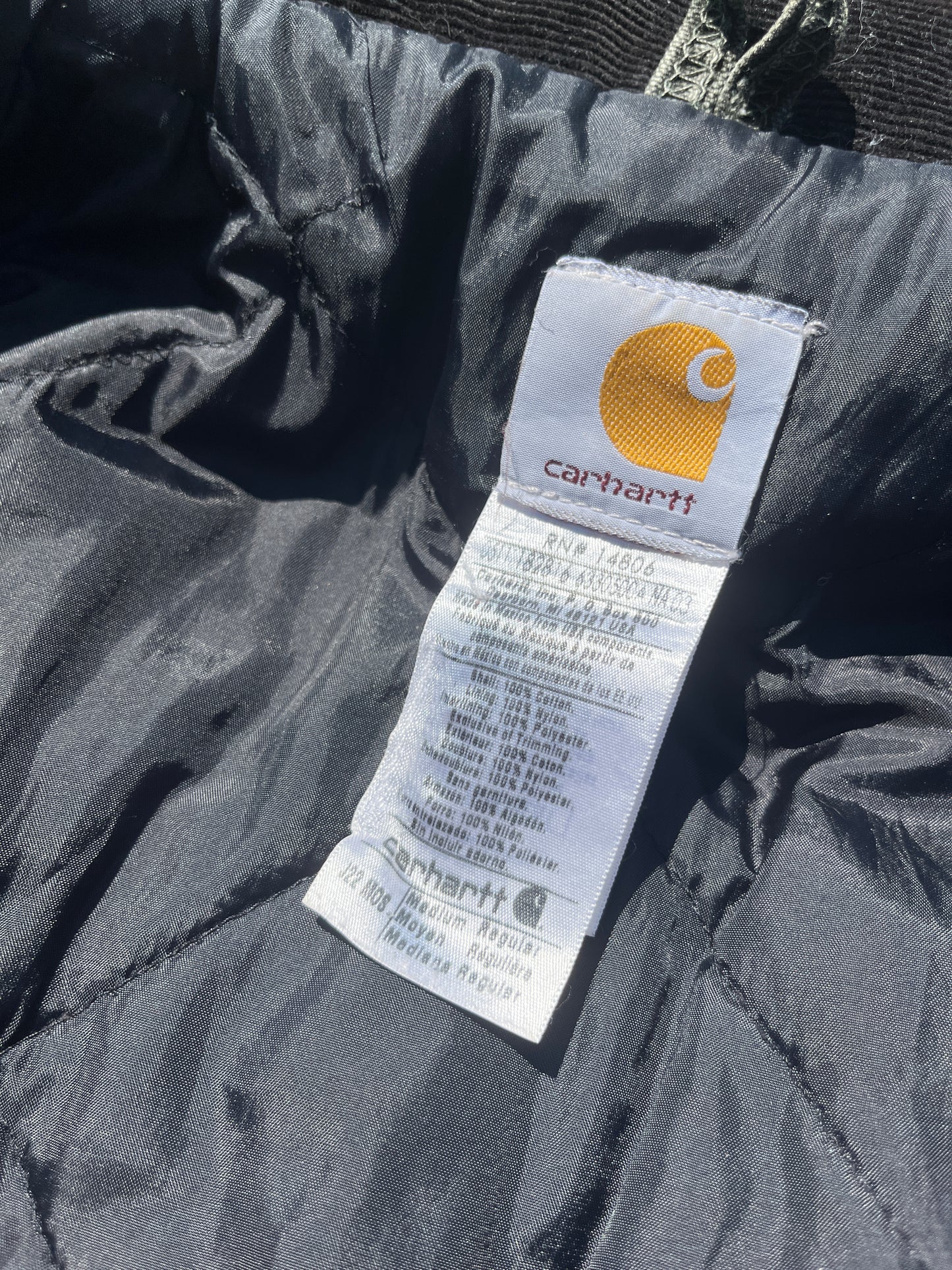 褪色橄榄绿色 Carhartt 北极夹克 - 中号