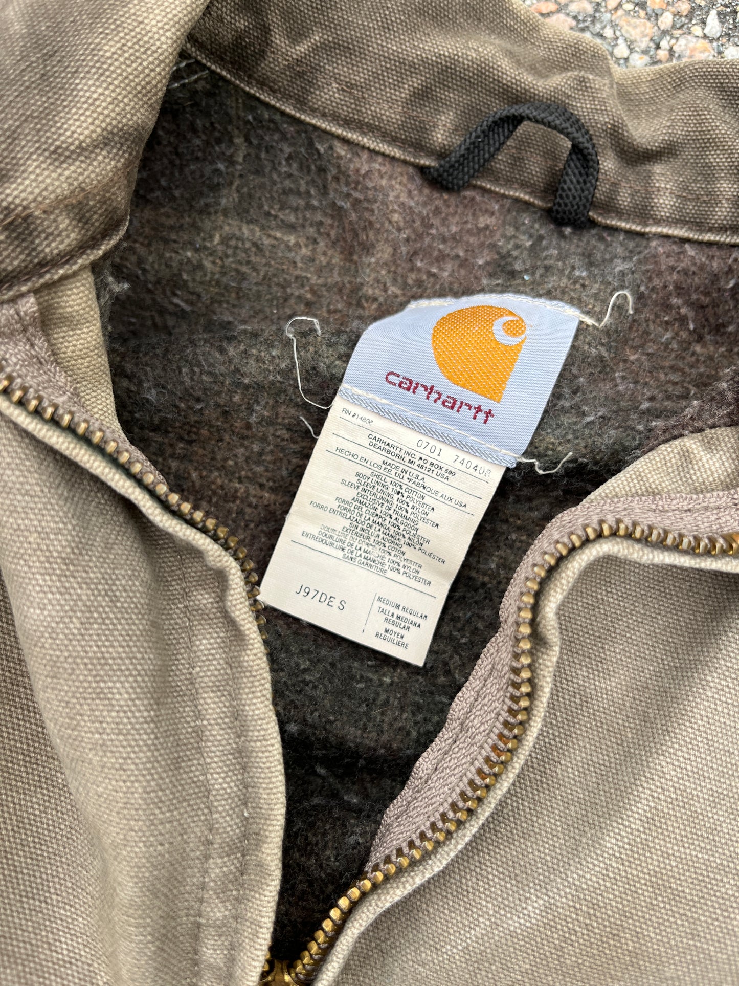 褪色沙漠沙色 Carhartt 底特律夹克 - 中号